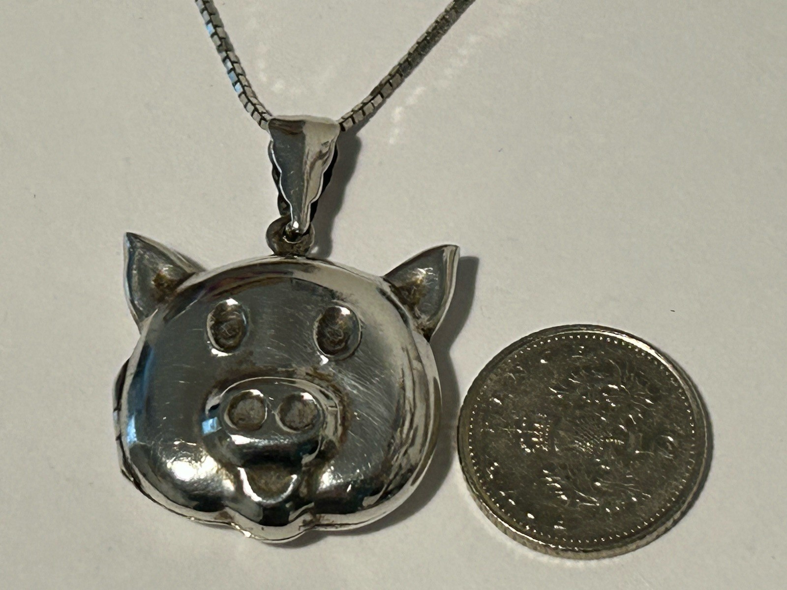 Vintage Sterling Silver Novelty 3D Piggy Photo Locket & Chain (8.85g)