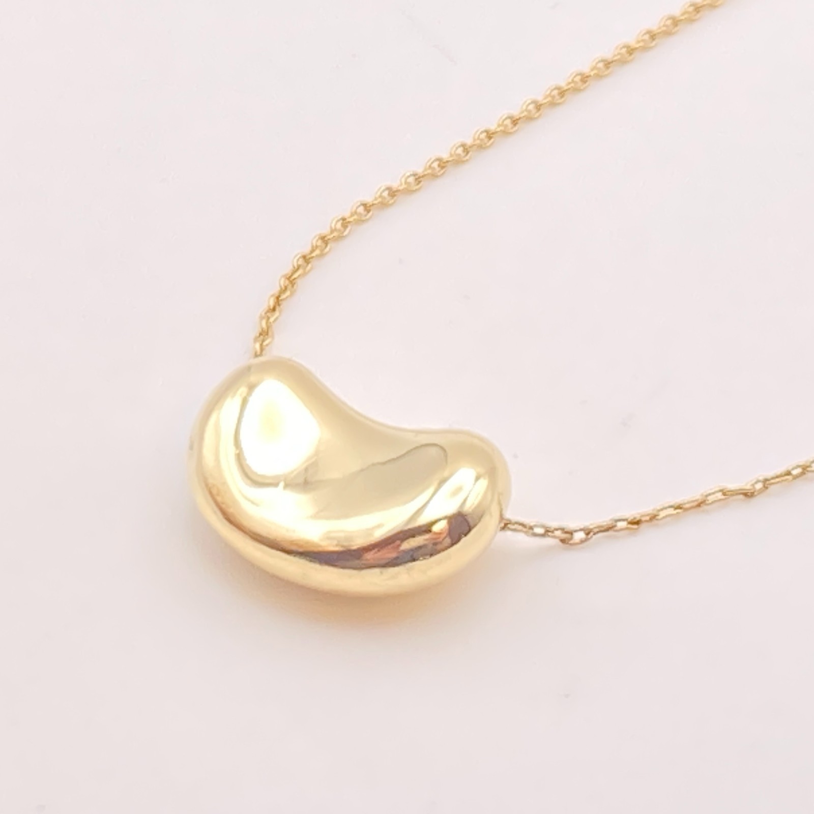 Tiffany & Co. 16mm Gold Bean Pendant Necklace 16″ Elsa Peretti 5.7g