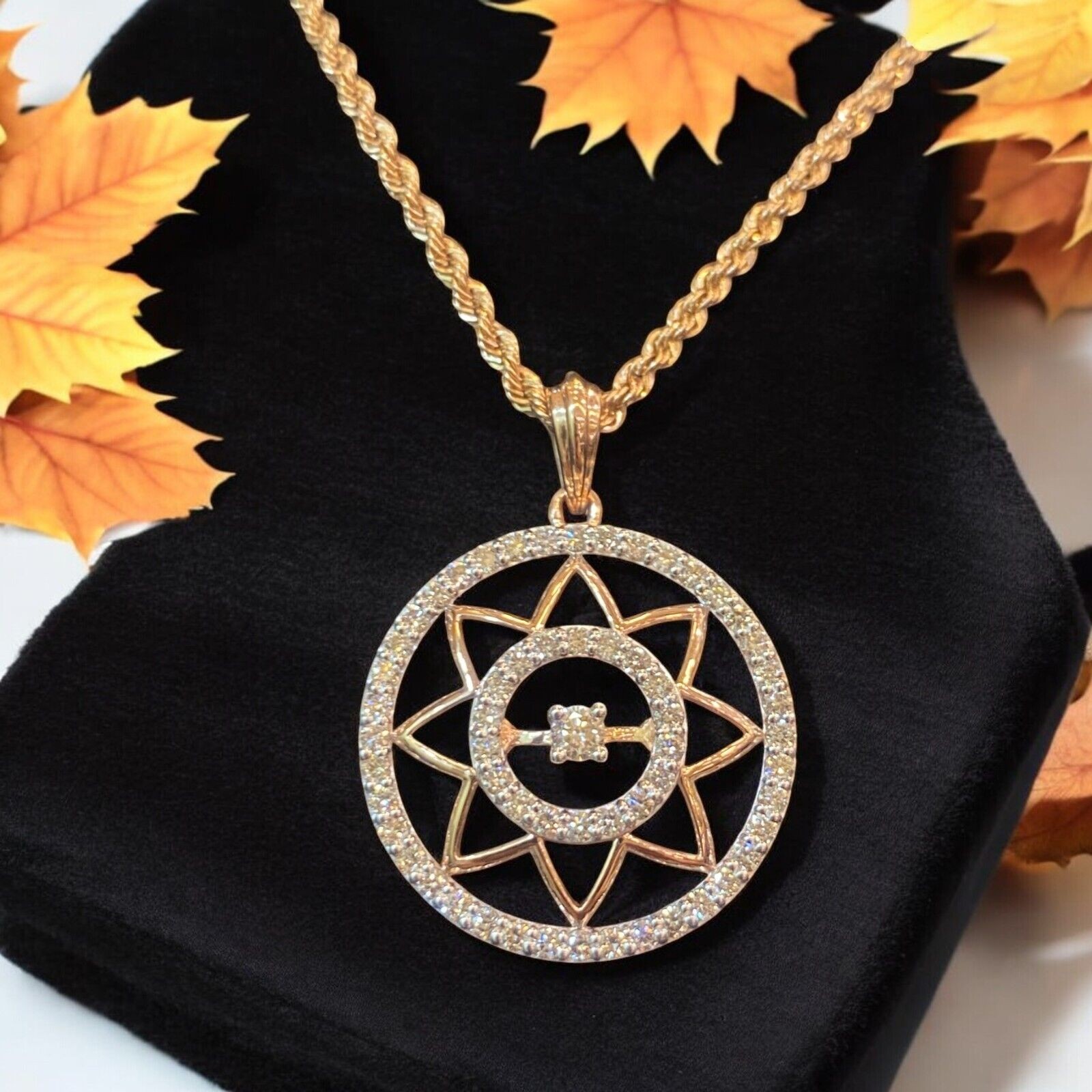 Stunning 1.22 TCW Round Brilliant Cut Diamonds Medallion Chain Necklace 14K Gold