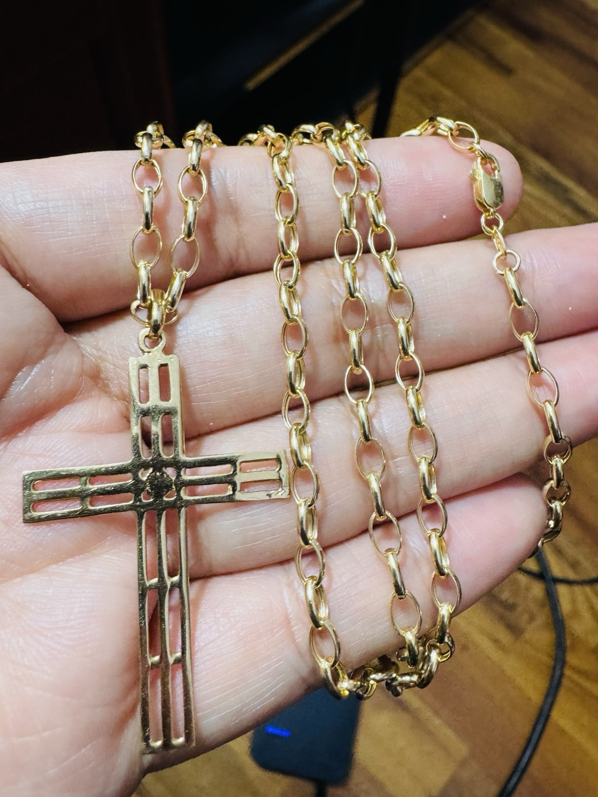 18K 750 Fine Yellow Gold Set Cross Necklace 19.5/20” Long 6.5g 3.8mm WOMENS
