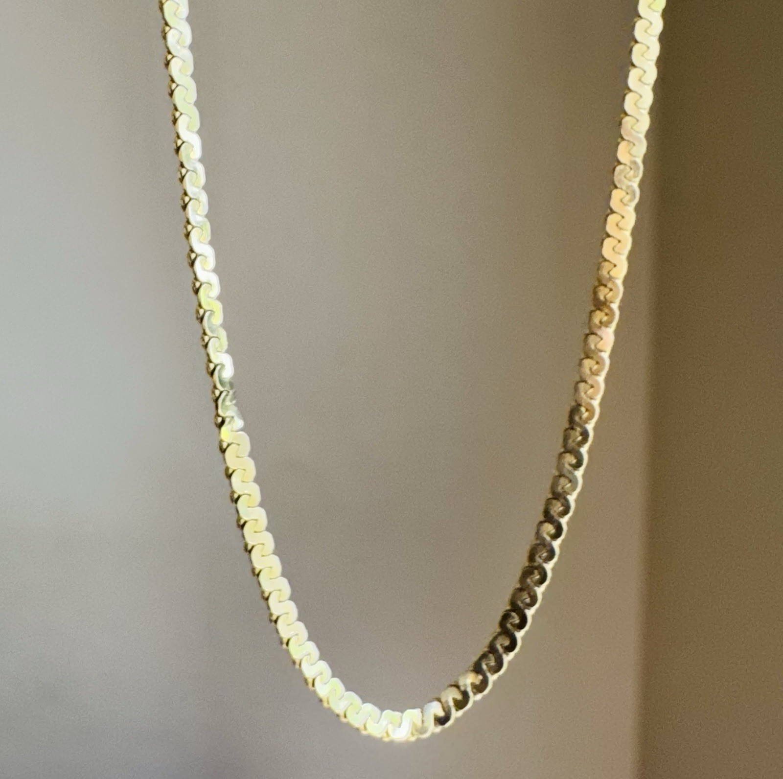 Vintage 14K 585 Yellow Gold 17 In. 1.5mm Serpentine Chain Necklace Unisex 3.4g
