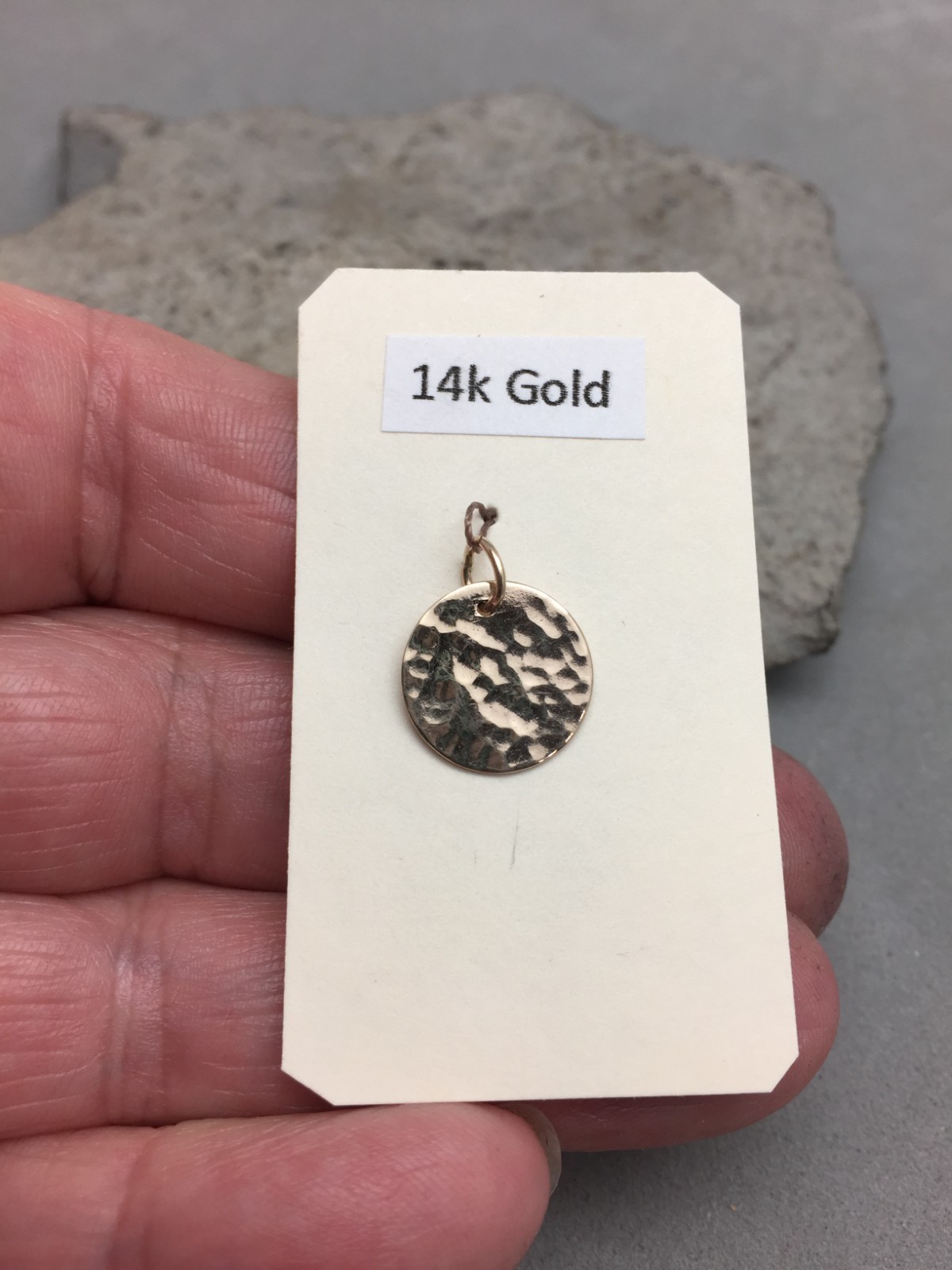 14k Solid Yellow Gold Hammered Disc Pendant 1/2″ Diameter No Chain 1 gr Handmade