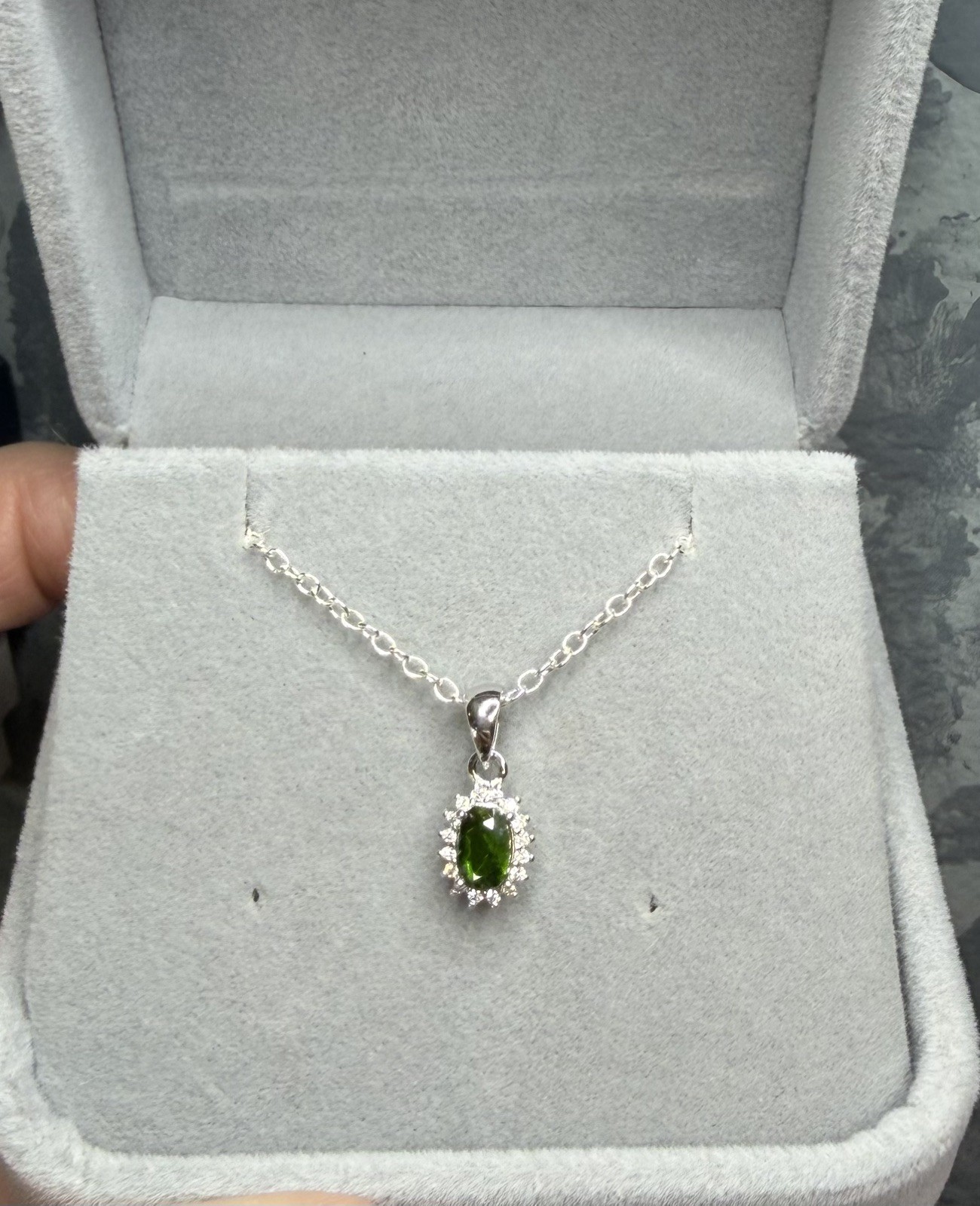 Stunning Natural Chrome Diopside w/Halo Pendant Necklace 925 Sterling Silver 18”