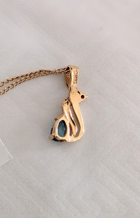 Blue Topaz & Diamond Necklace 14K 2 Grams Retail Price $999 Make Me An Offer!
