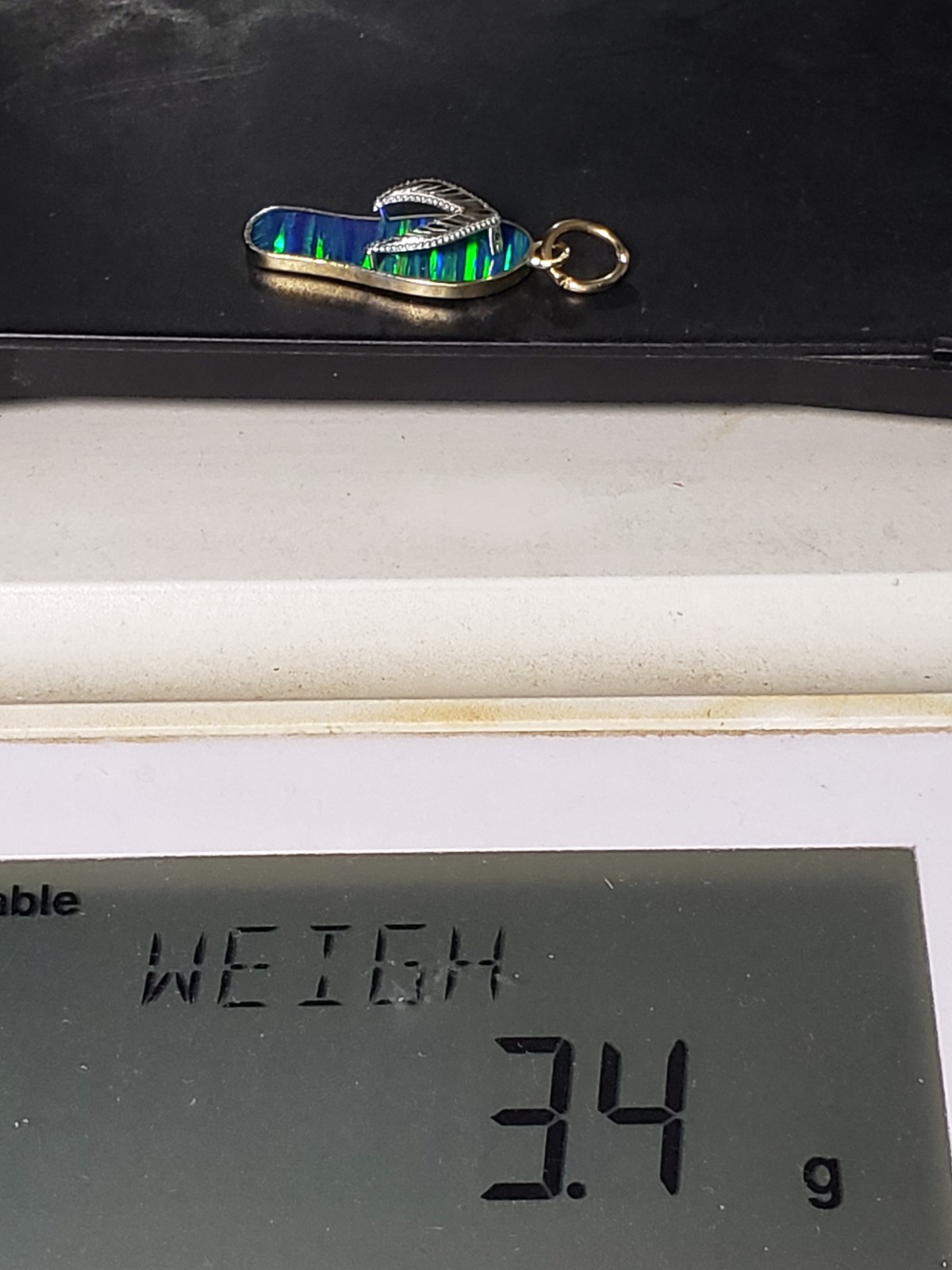 14 Karat Yellow Gold Flip Flop Pendant