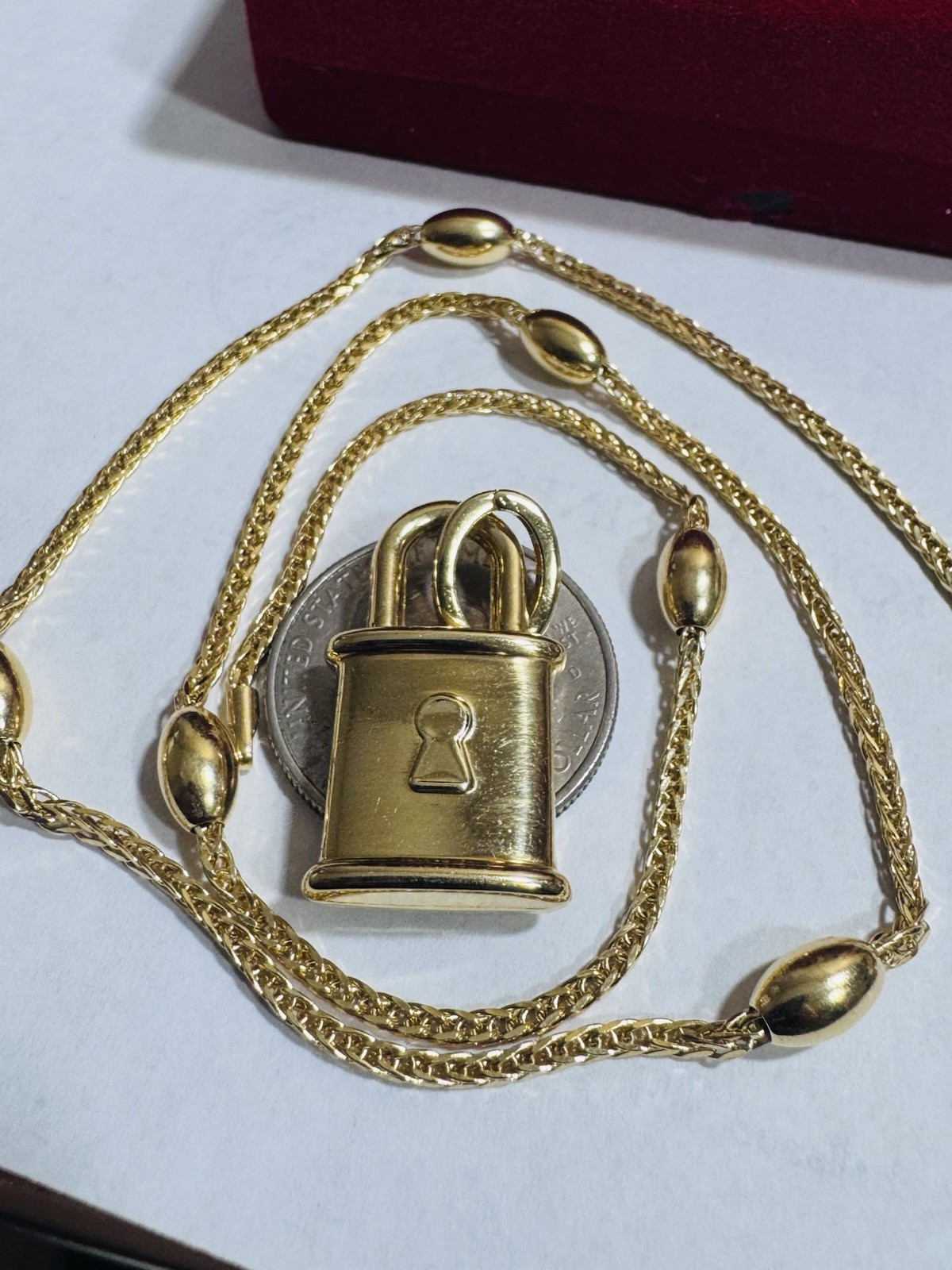 RARE 18K 750 Genuine Gold Oval Chain Padlock Necklace 17.6”/18” Long 9.6g 2.2mm