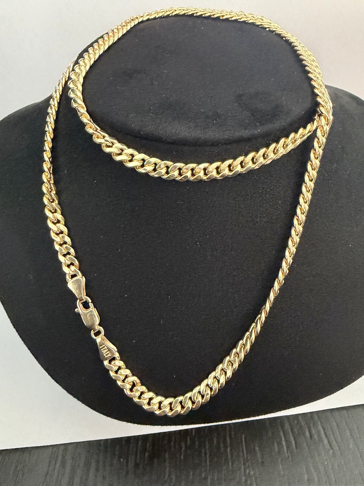 10K Solid Yellow Gold Cuban Link Chain Necklace 22”…Excellent