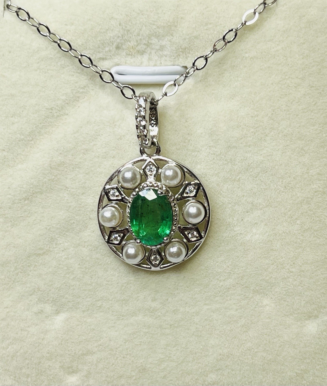 925 Sterling Silver 1.50 CTW Natural Green Emerald White Pearl Pendant Necklace