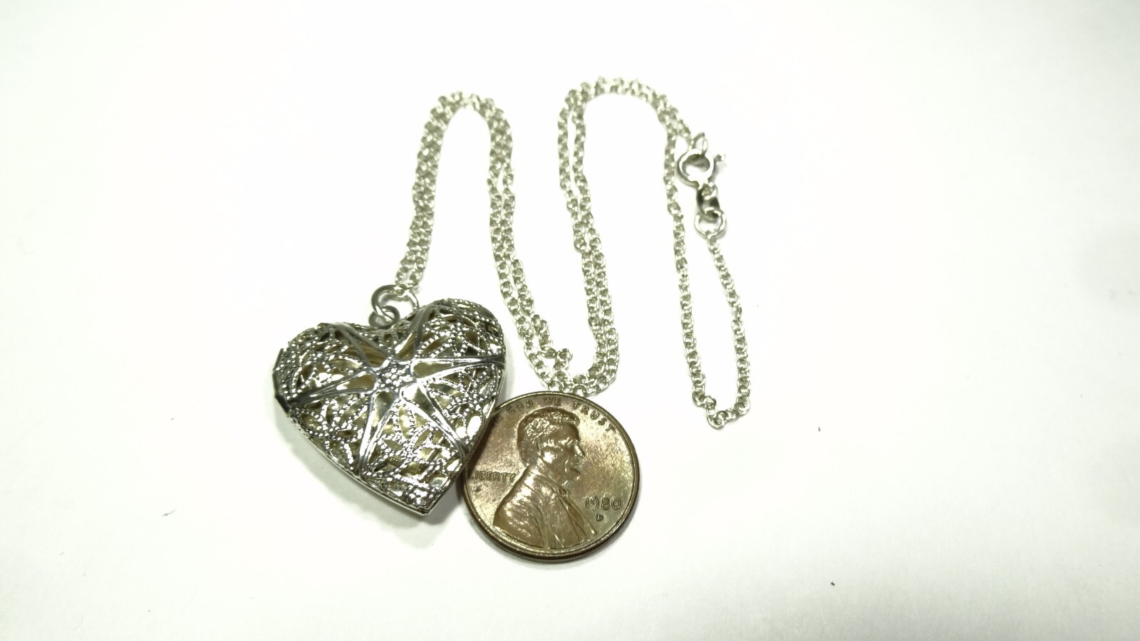 17.5″ INCH CHAIN & HEART LOVE LOCKET 2 PHOTO STERLING SILVER 925 CHARM PENDANT .