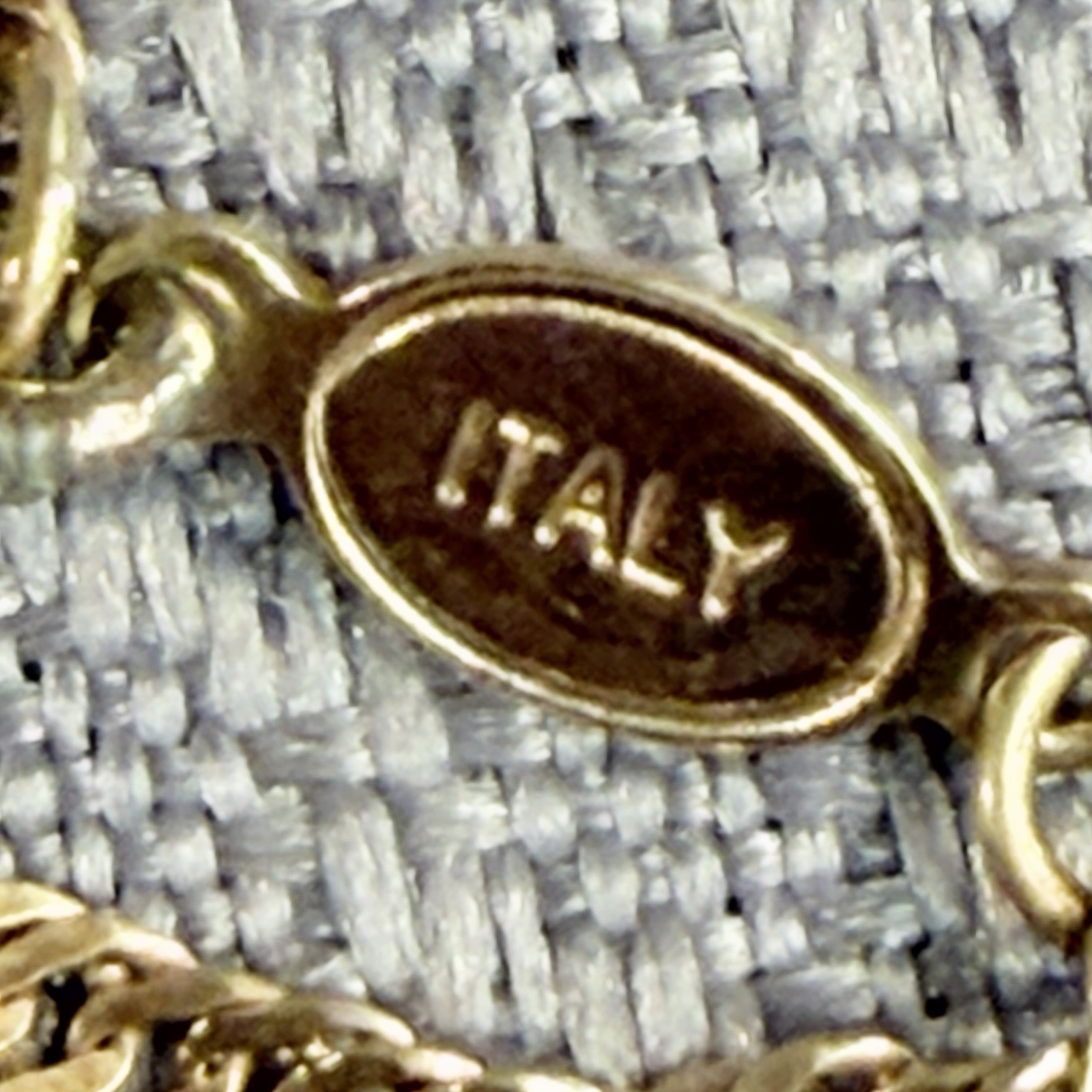 14K Yellow Gold Singapore Chain Necklace 24″ Italy Slim 1.44mm Twist 3.01g