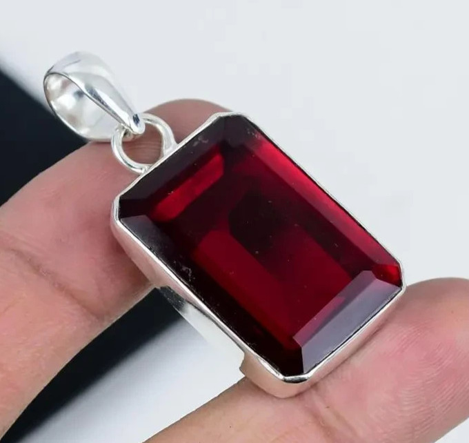 Red Garnet Gemstone Handmade 925 Sterling Silver Gift To Here Jewelry Pendant
