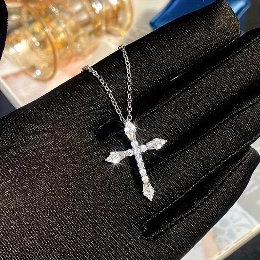 2Ct Round Cut Lab Created Diamond Women CrissCross Pendant 14k White Gold Plated