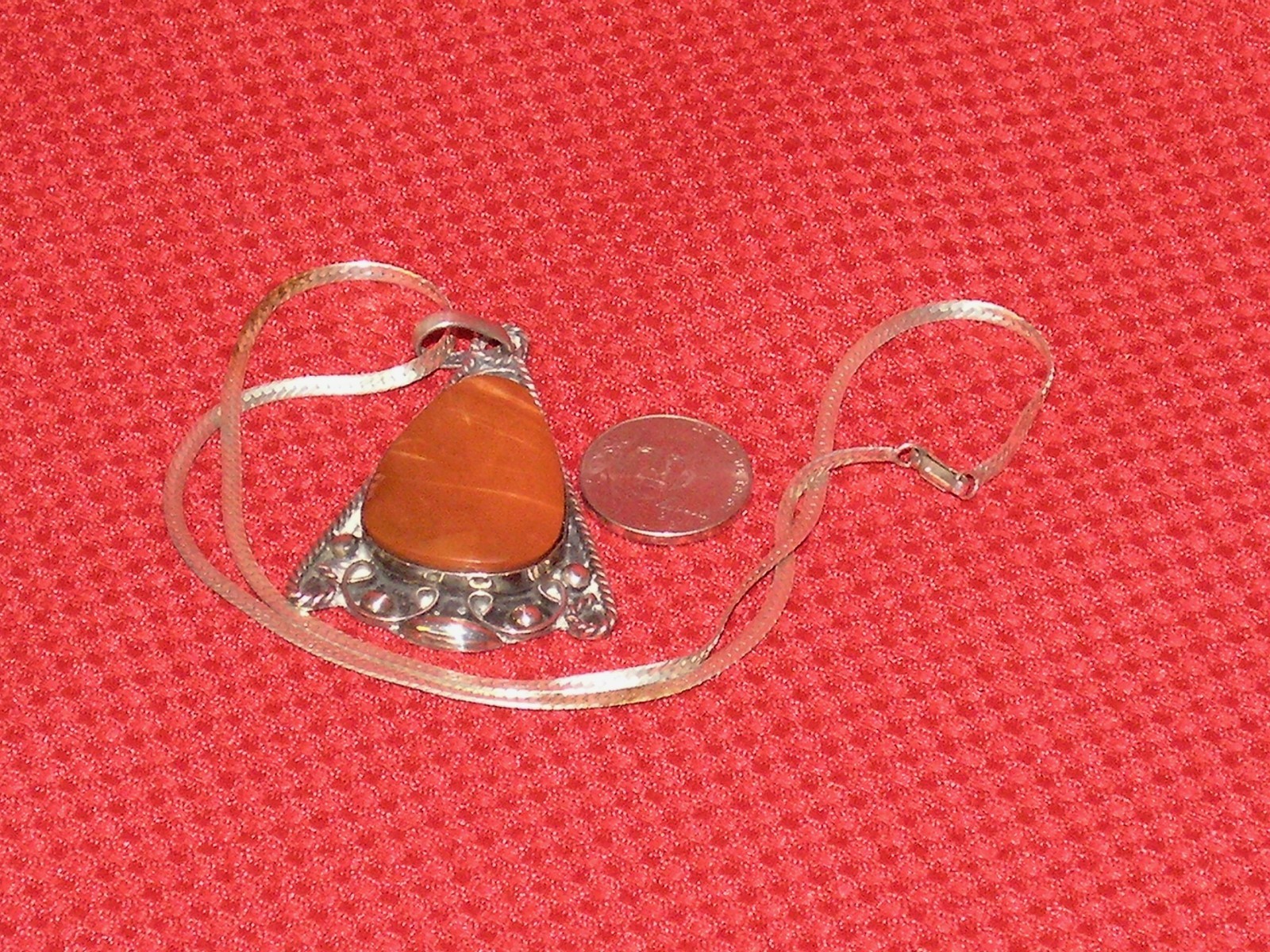 925 Sterling Brown Stone Pendant Necklace In Very Good Condition