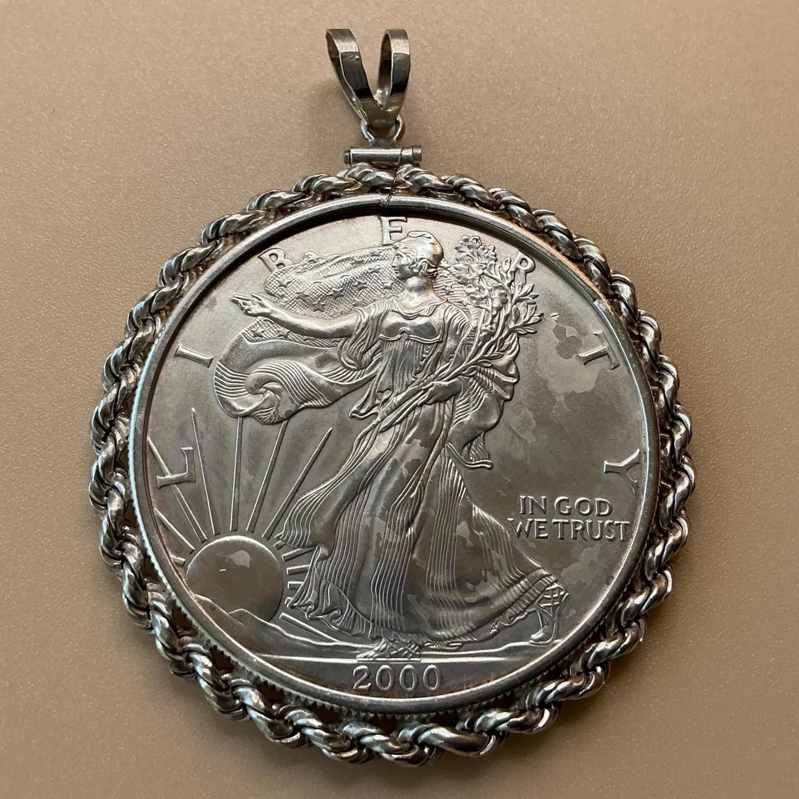 Silver Round 1 oz 2000 American Silver Eagle Coin Necklace Rope Bezel Estate
