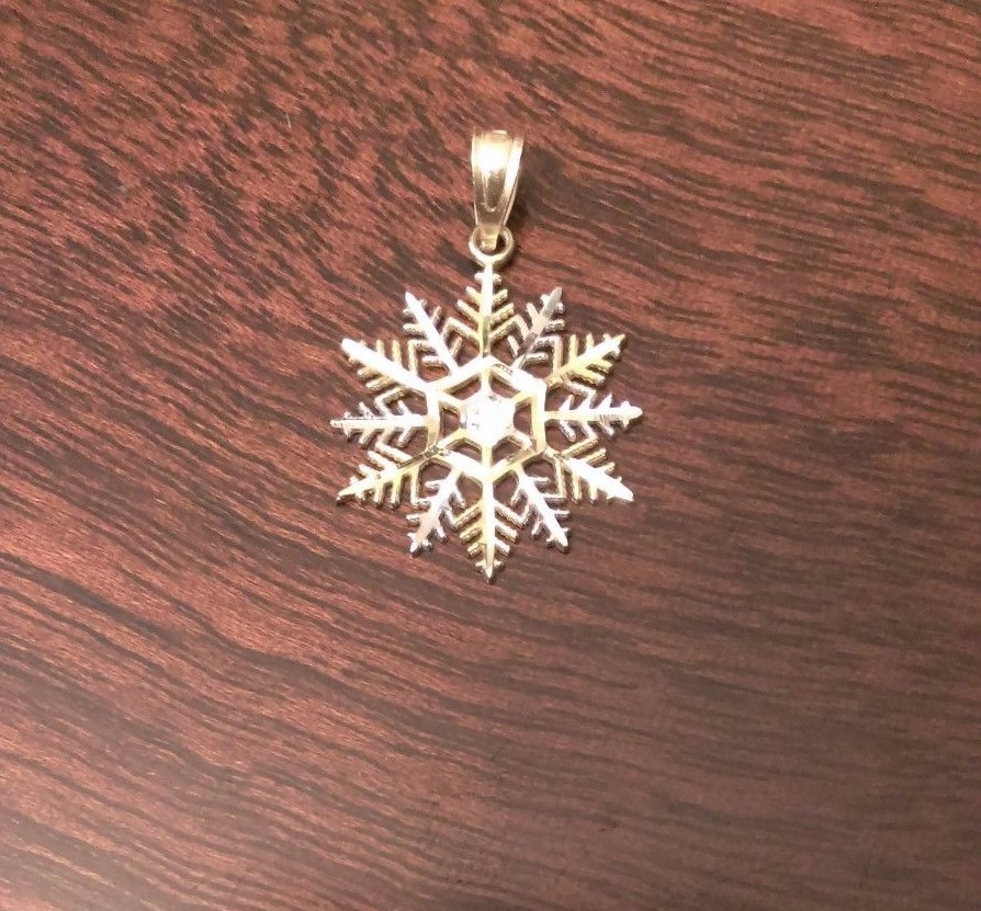 10K TWO TONE WHITE & YELLOW GOLD DIAMOND CUT SNOWFLAKE CHARM PENDANT