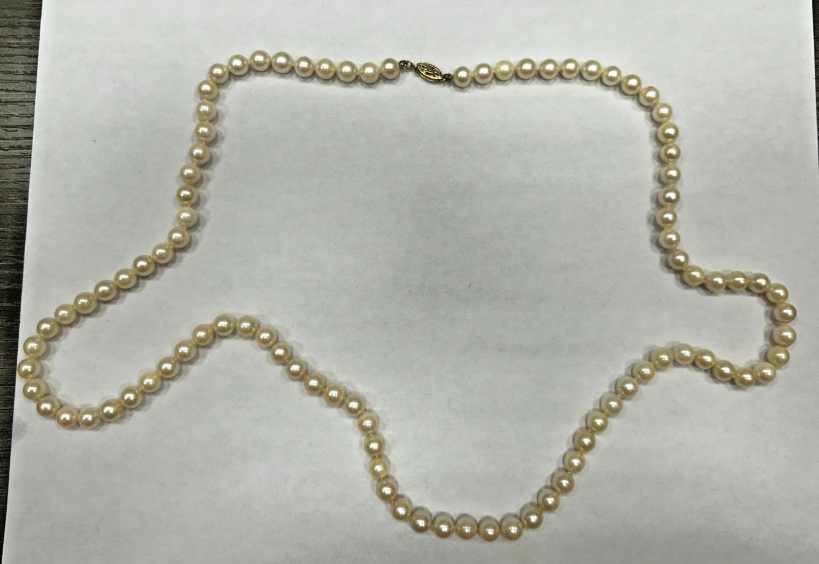 vintage 28 inch Hand Knotted Pearl necklace 14k Yellow Gold Clasp 7MM Pearls