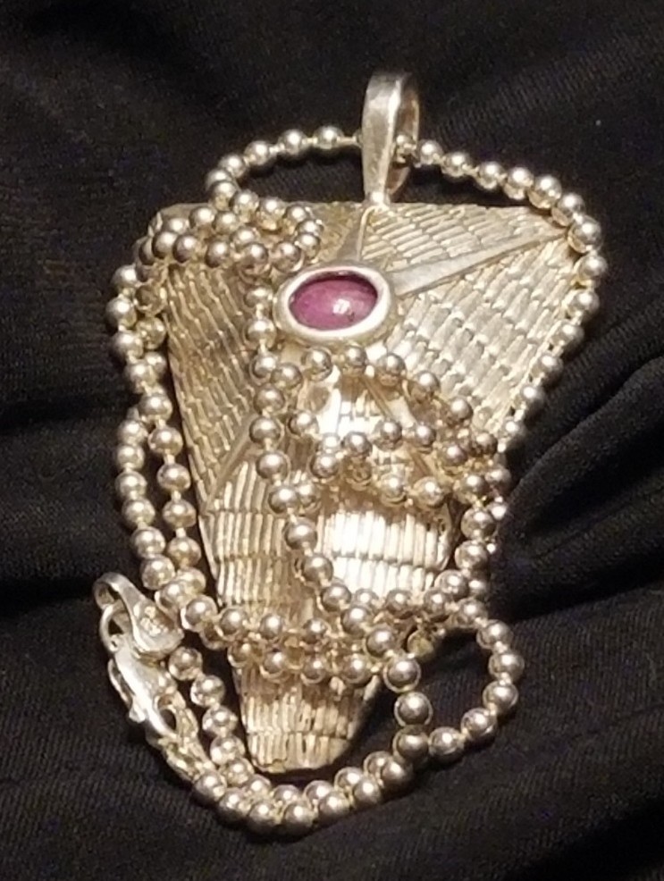WES WILLIE Signed Pendant,.925 Silver Chain Hammered Pyramid All Seeing Red Ruby