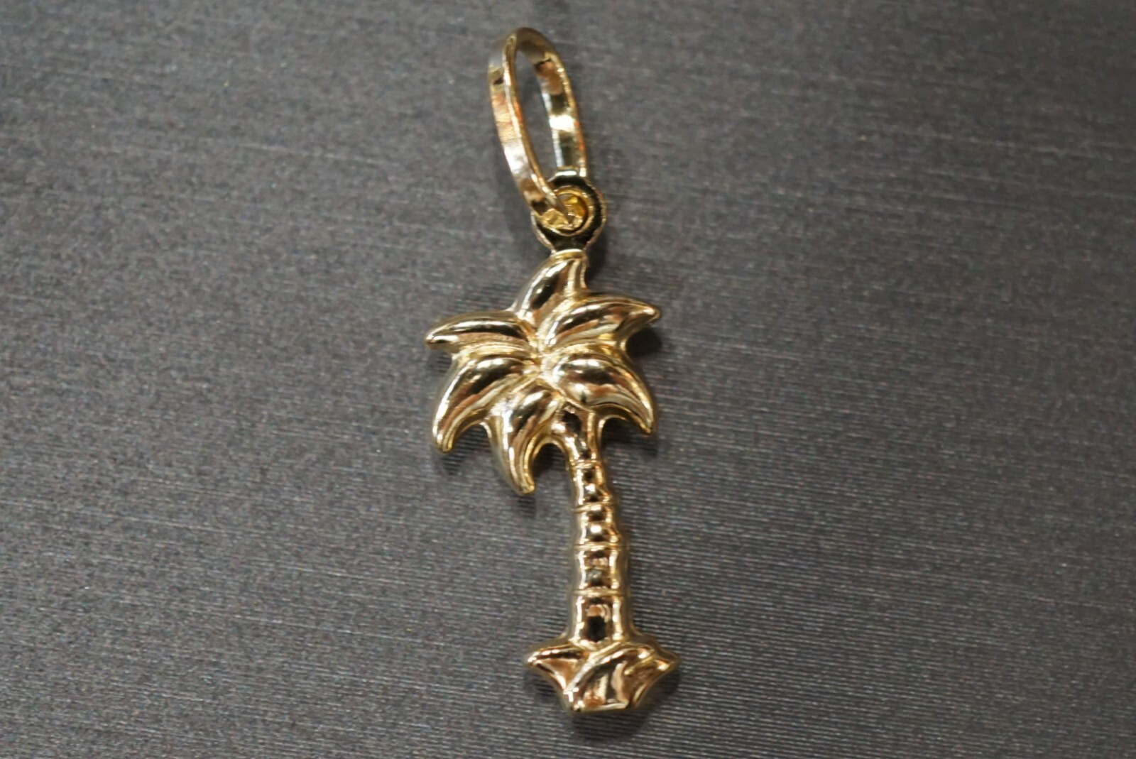 14K Solid Yellow Gold High Polished 1″ Hollow Palm Tree Charm Pendant.