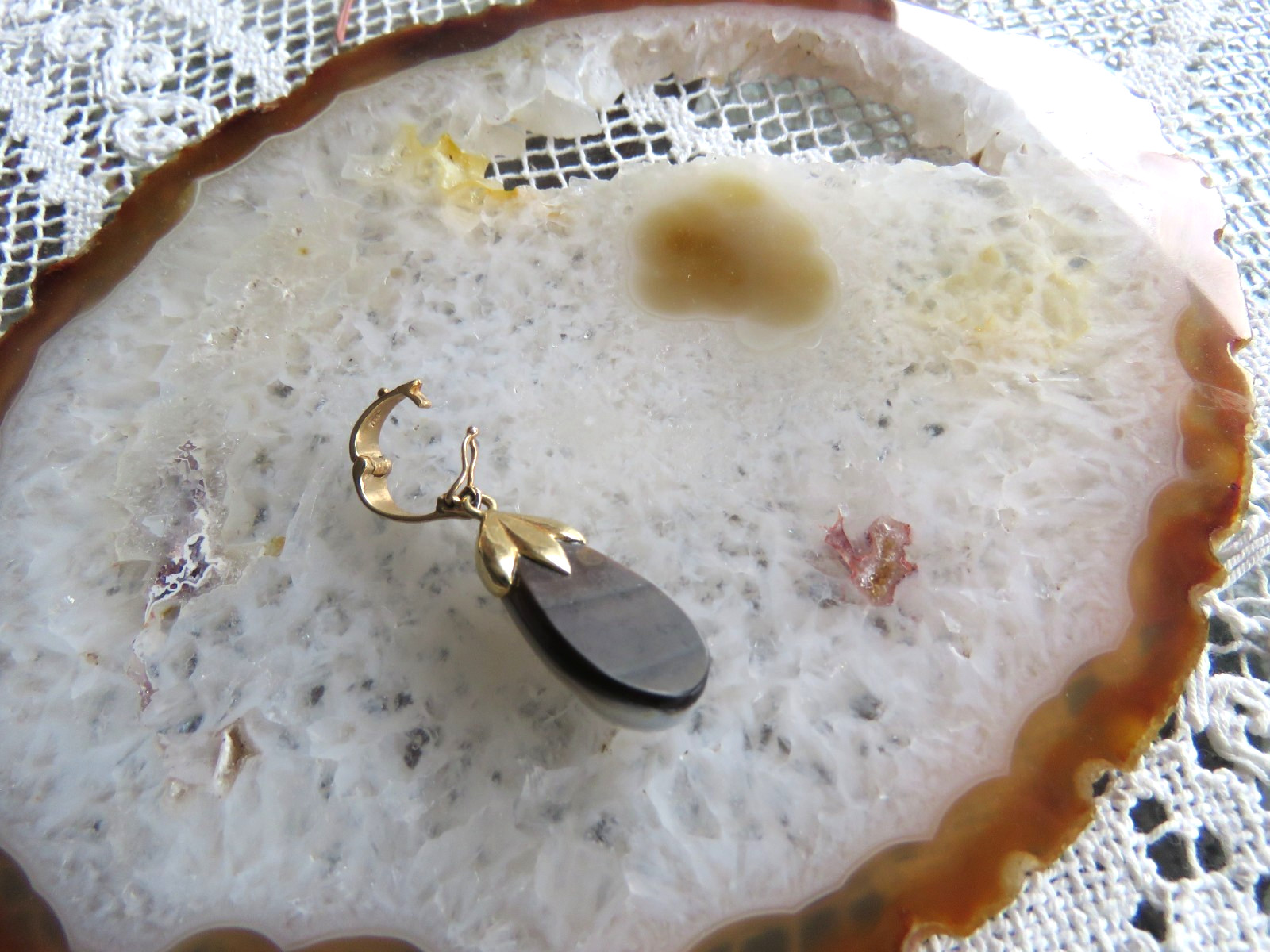 Solid 14K Yellow Gold Enhancer Pendant w/Peacock Pearl Beaded Necklace 53gr 18″
