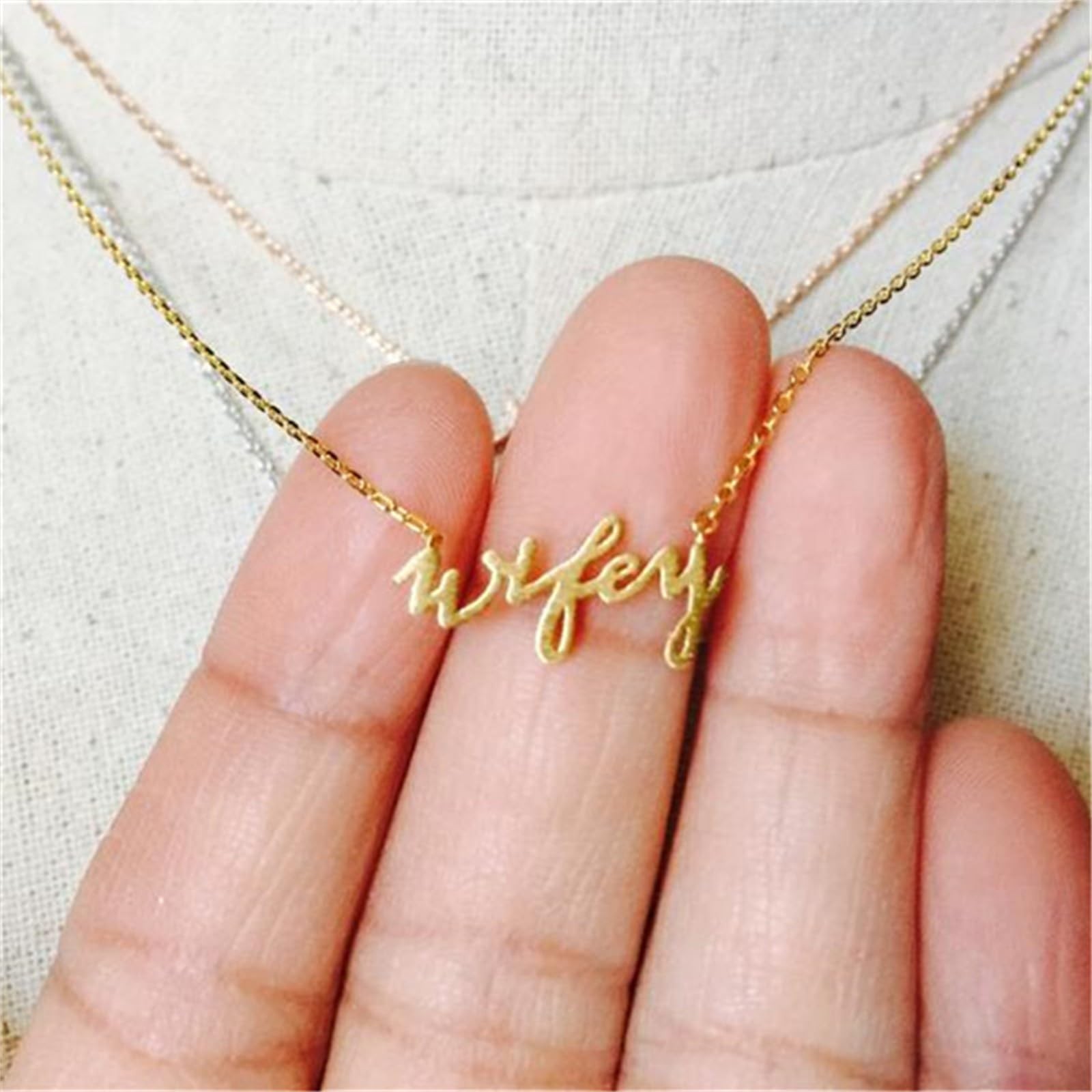 Dainty Wifey Necklace Charm Simple Pendant Choker With ‘Wifey’ Letter Chain for