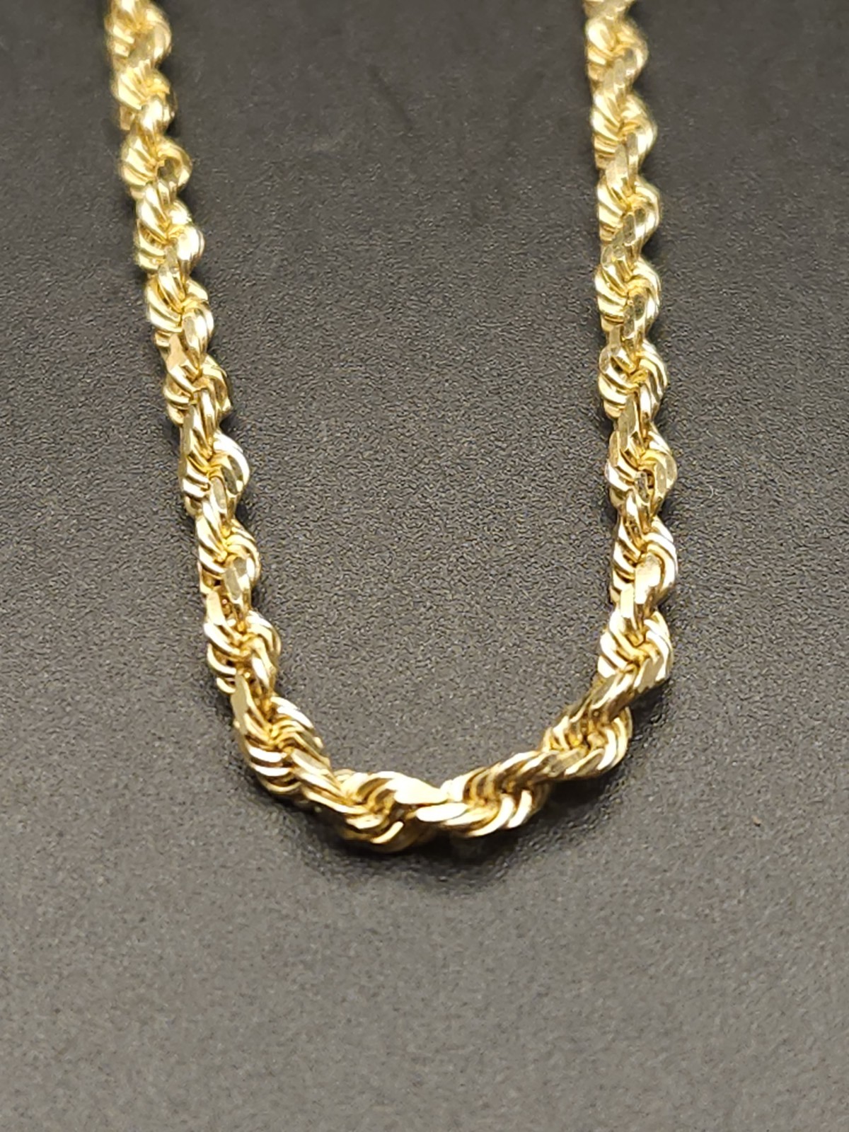 14K Gold Solid Rope Chain 18 Inch 8.2g Necklace Heavy Diamond Cut 2mm Width