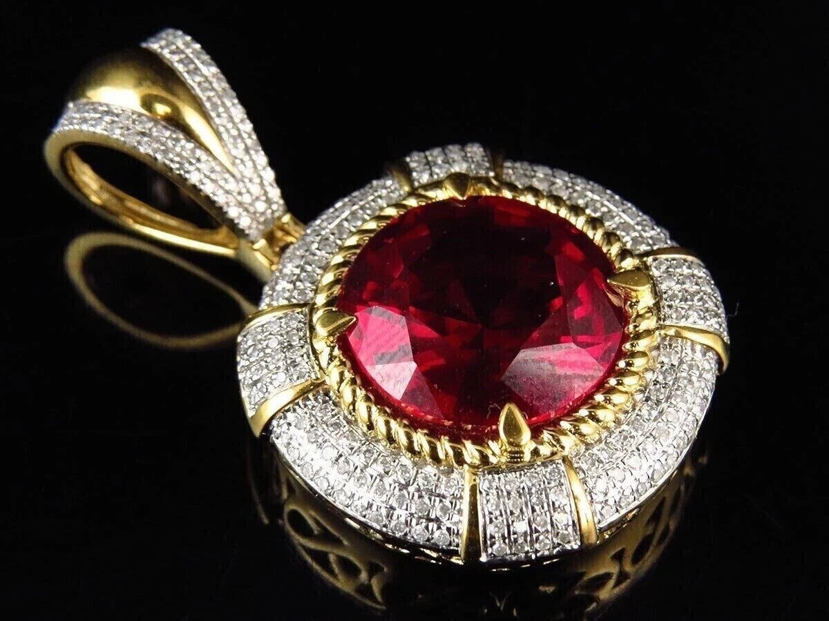 1.50Ct Round Cut Garnet Halo Women’s Pendant 14K Yellow Gold Plated