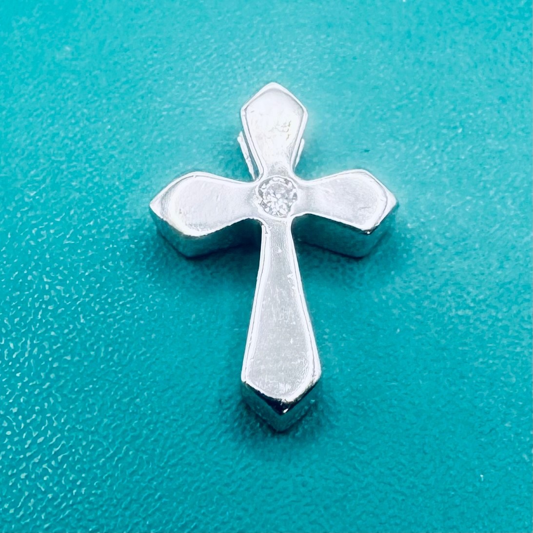✝️ Minimalist Thick Pretty Sterling Silver and CZ 925 Religious Cross Pendant ✝️