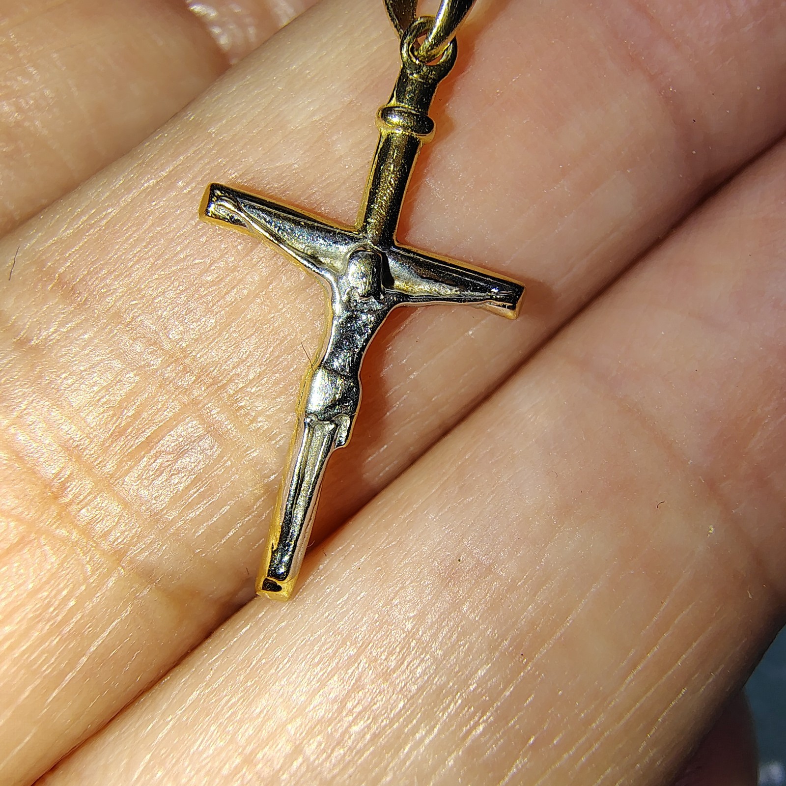 🌾14k Yellow & White Gold Cross Pendant ¾”