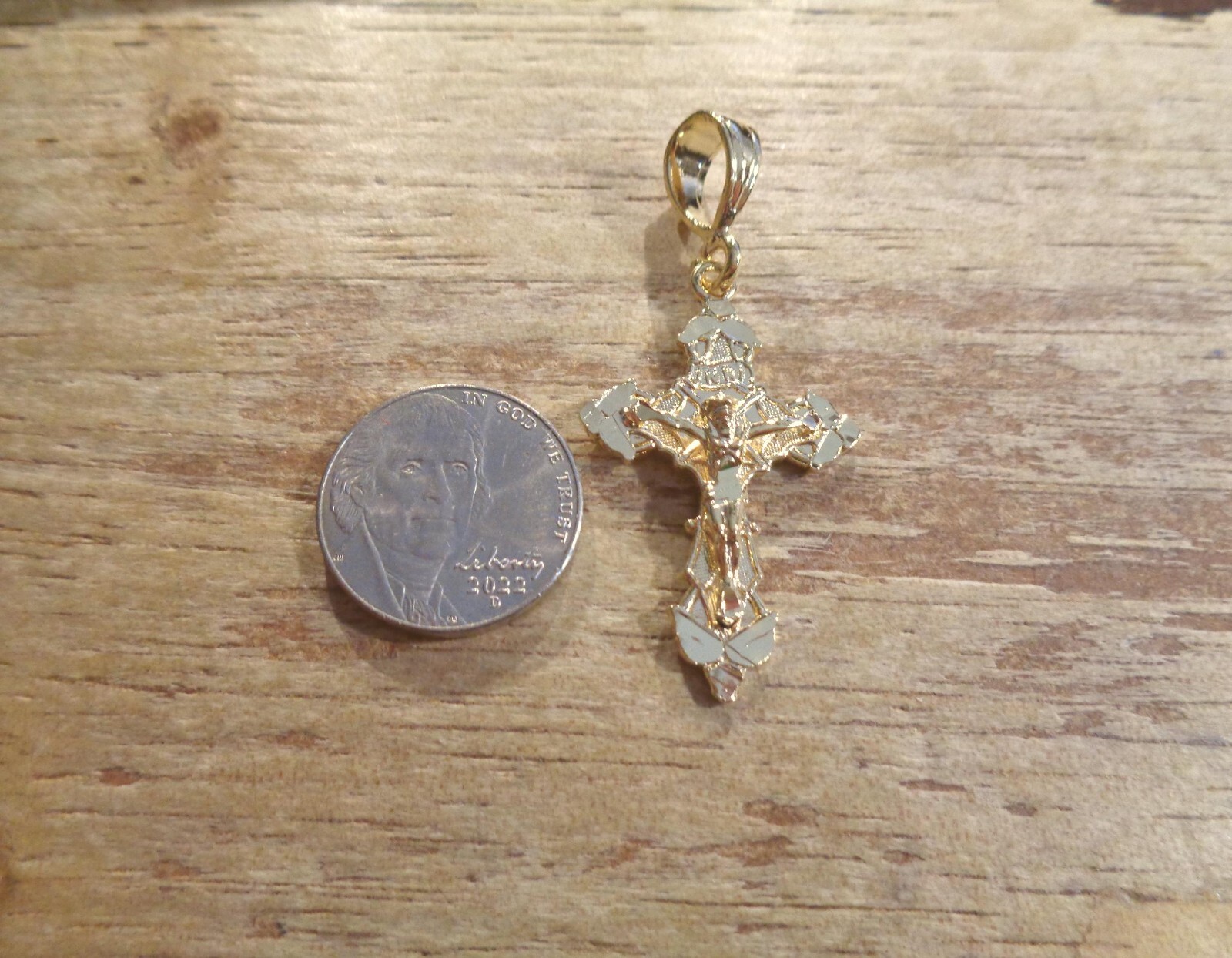 23.5MM SML 14K YELLOW GOLD-PLATED 925 STER SILVER DIAMOND-CUT INRI CROSS PENDANT