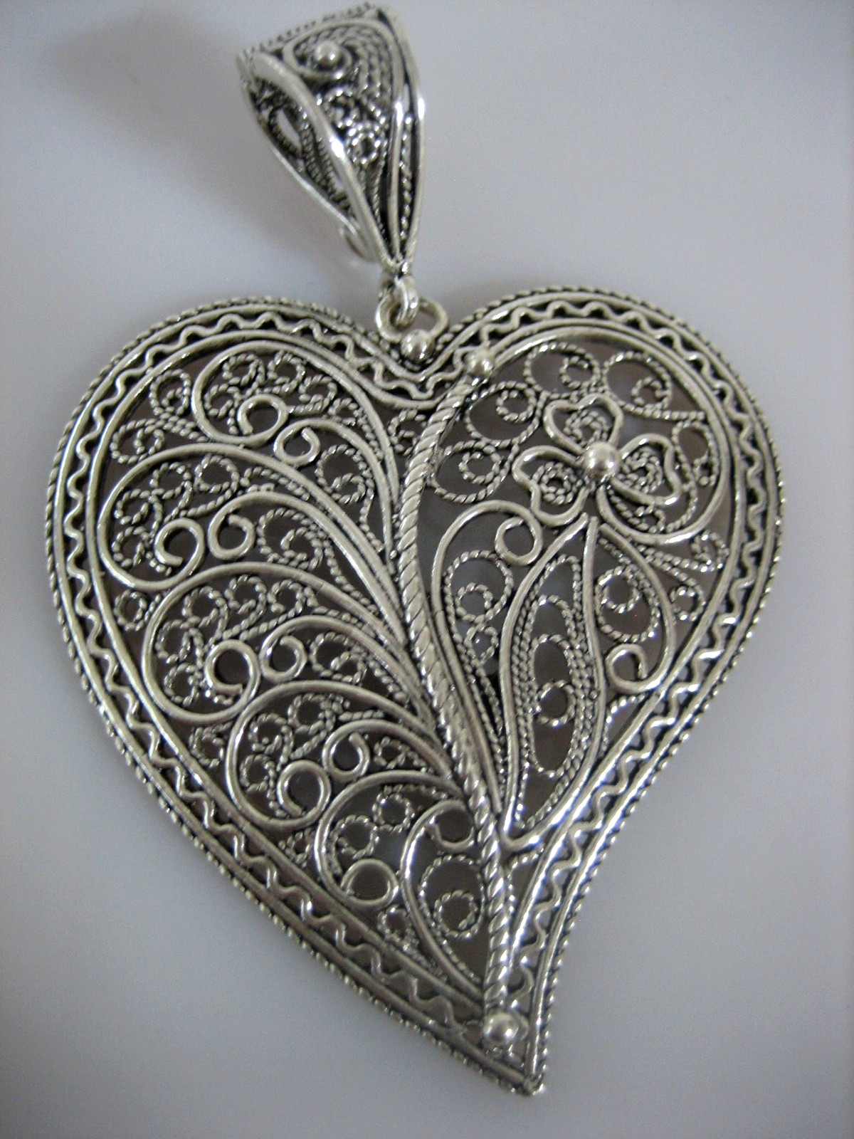 DGS TURKEY STERLING SILVER 925 FILIGREE FLOWER HEART ENHANCER PENDANT