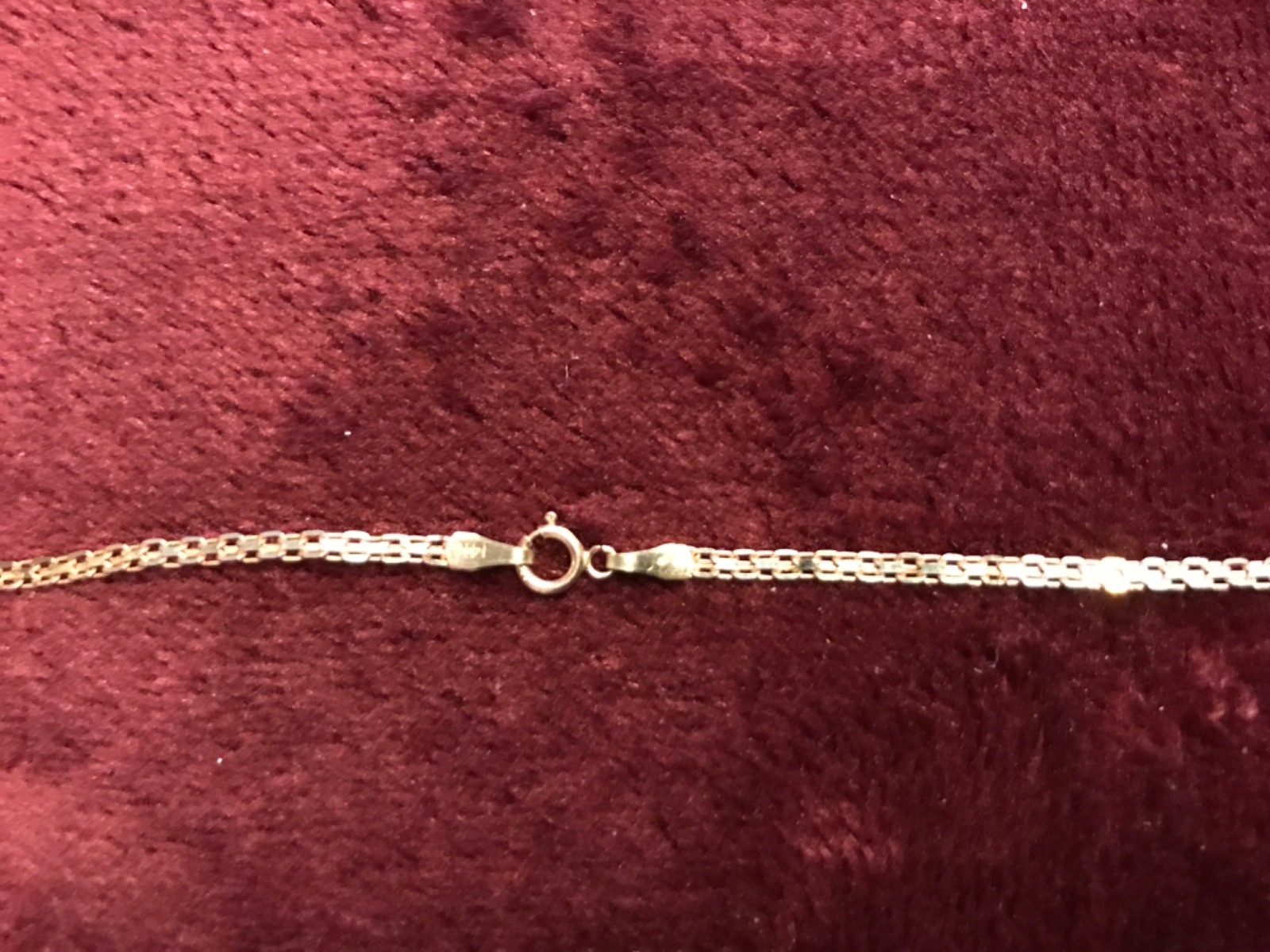 14K YELLOW GOLD GREEN GEMSTONE NECKLACE 18 INCHES 6.1 GRAMS