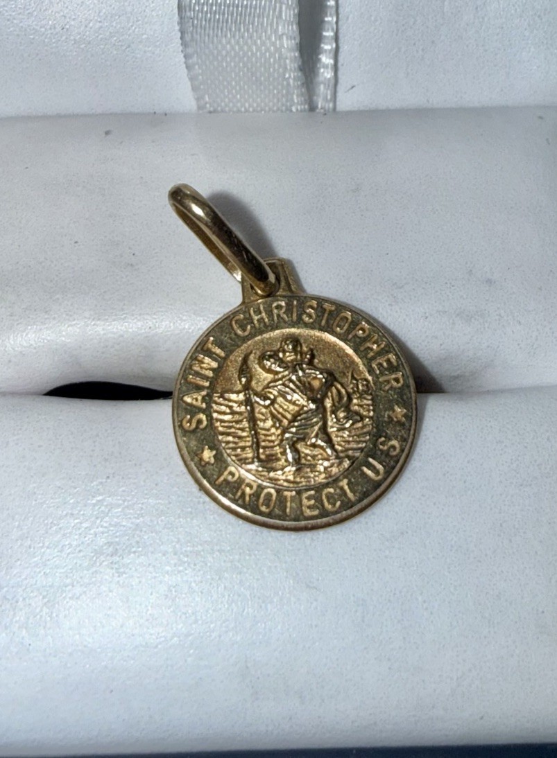 ESTATE Solid 14K Gold Saint Christopher Religious Circle Pendant ITALY