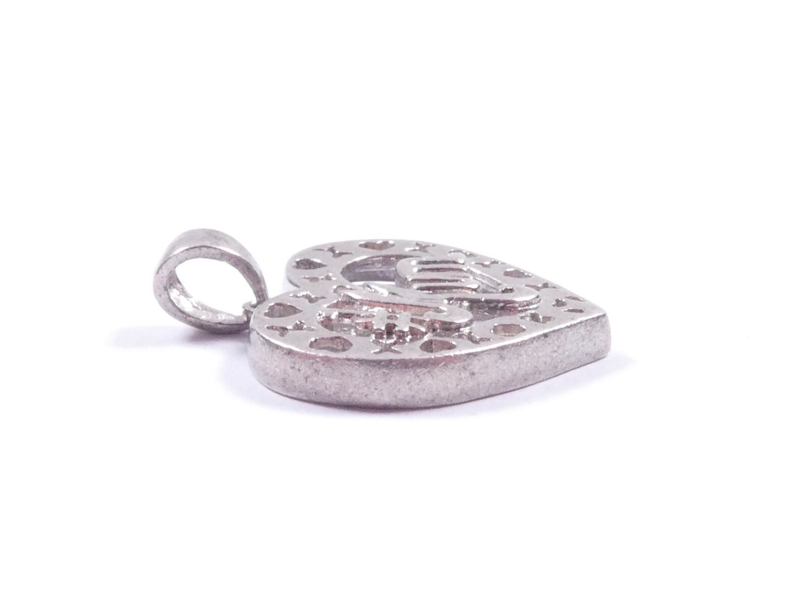 Mum Love Heart Pendant 925 Sterling Silver 2.5cm x 2cm