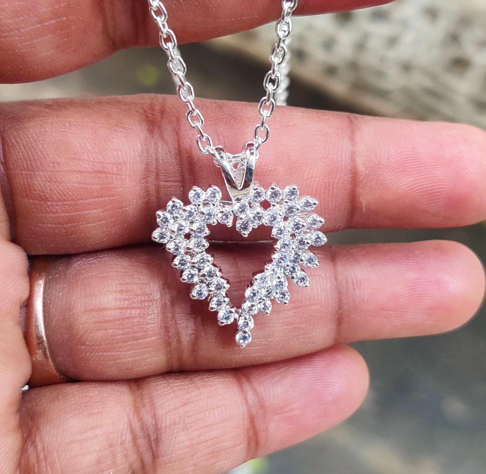 2Ct Round Cut Real Moissanite Cluster Heart Shape Pendant 14k White Gold Plated