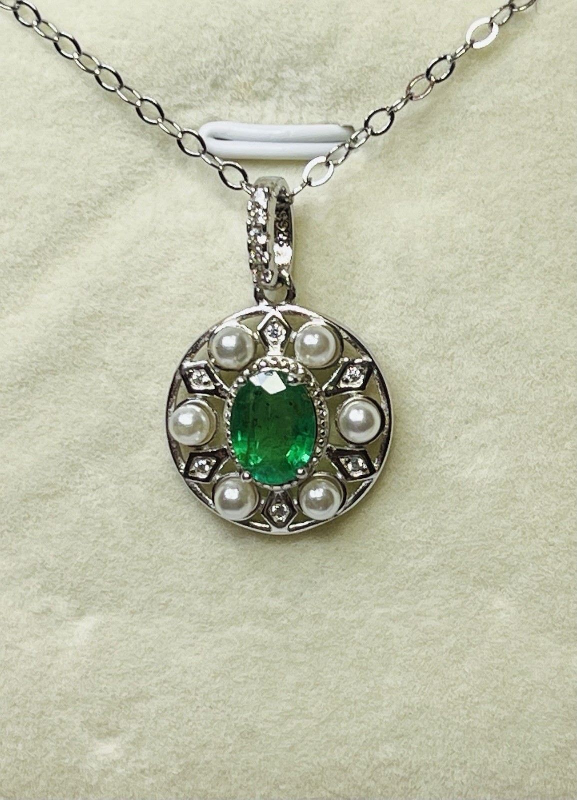 925 Sterling Silver 1.50 CTW Natural Green Emerald White Pearl Pendant Necklace