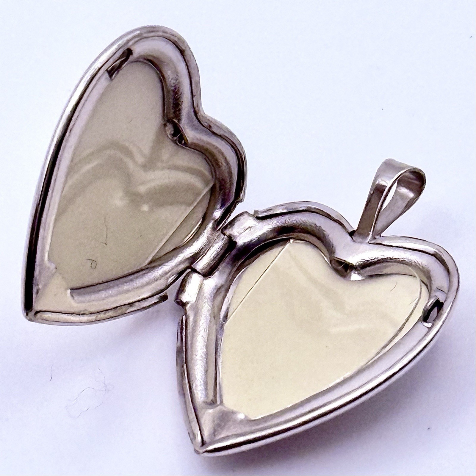Sterling Silver Heart LOCKET Pink Enamel Rose “Mom” Inscription Mothers Day Gift