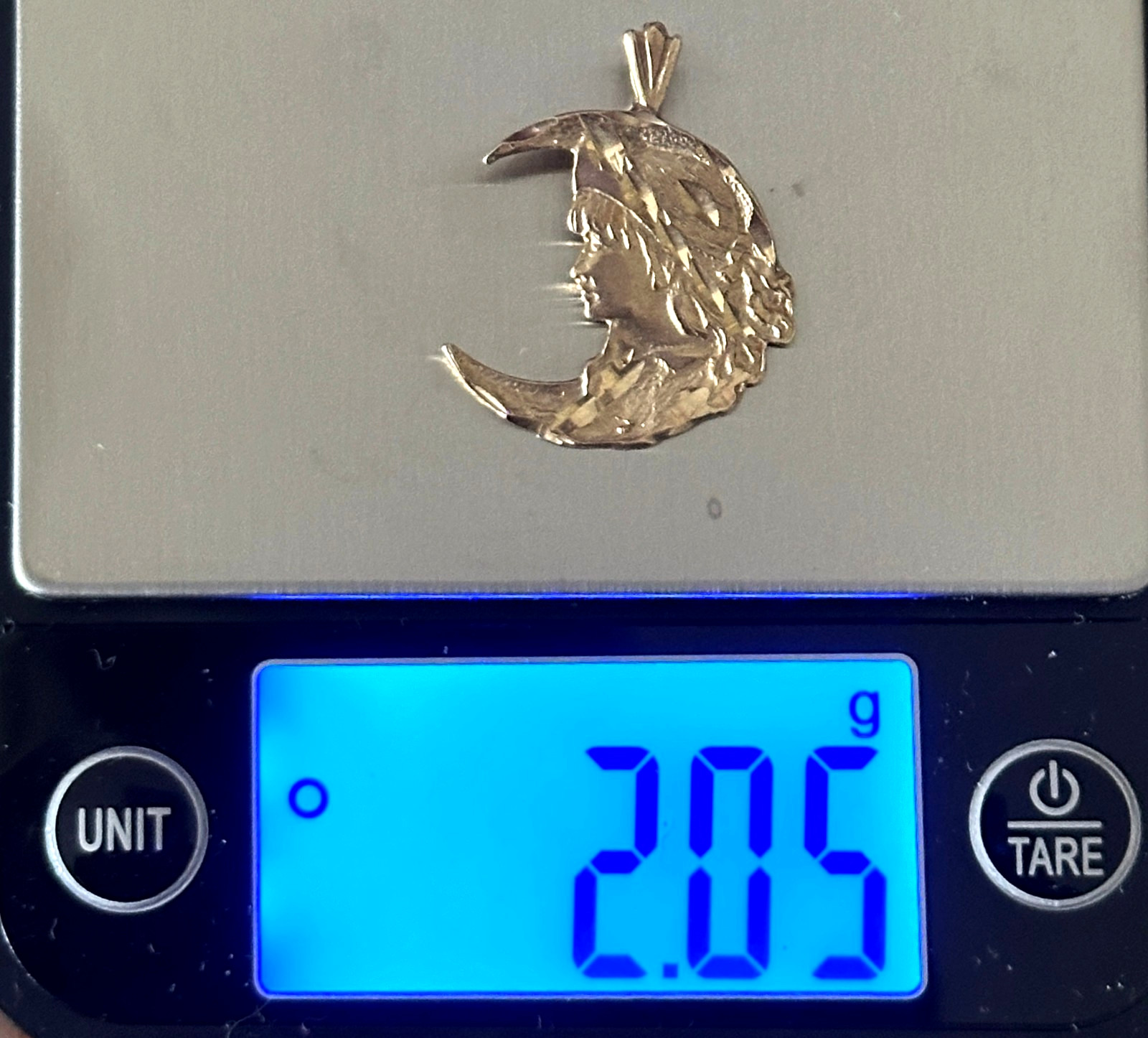 14k Yellow Gold Face in Crescent Moon Pendant Charm 2 Grams