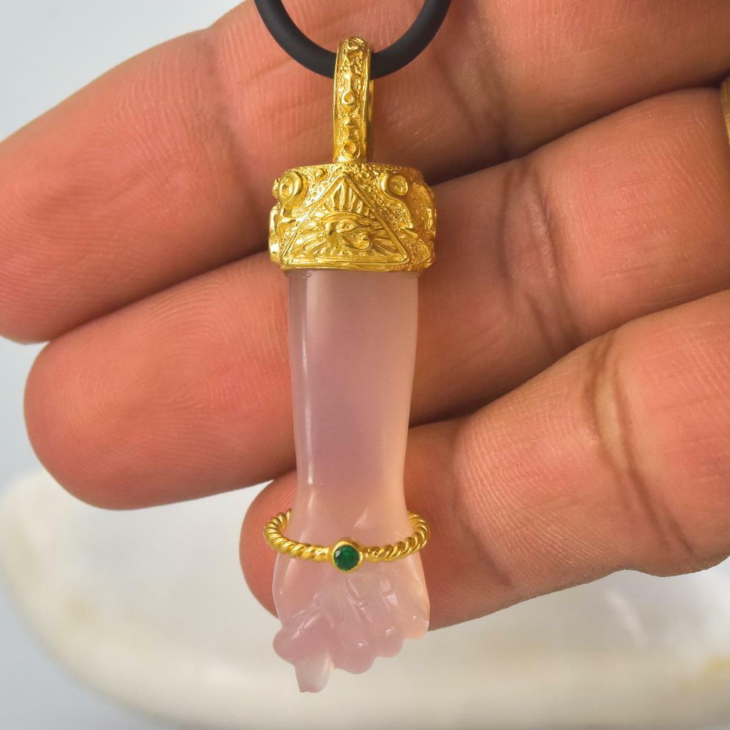 Gold Vermeil Sterling Mano Fico Figa Pendant Carved Chalcedony Emerald 10.64 g