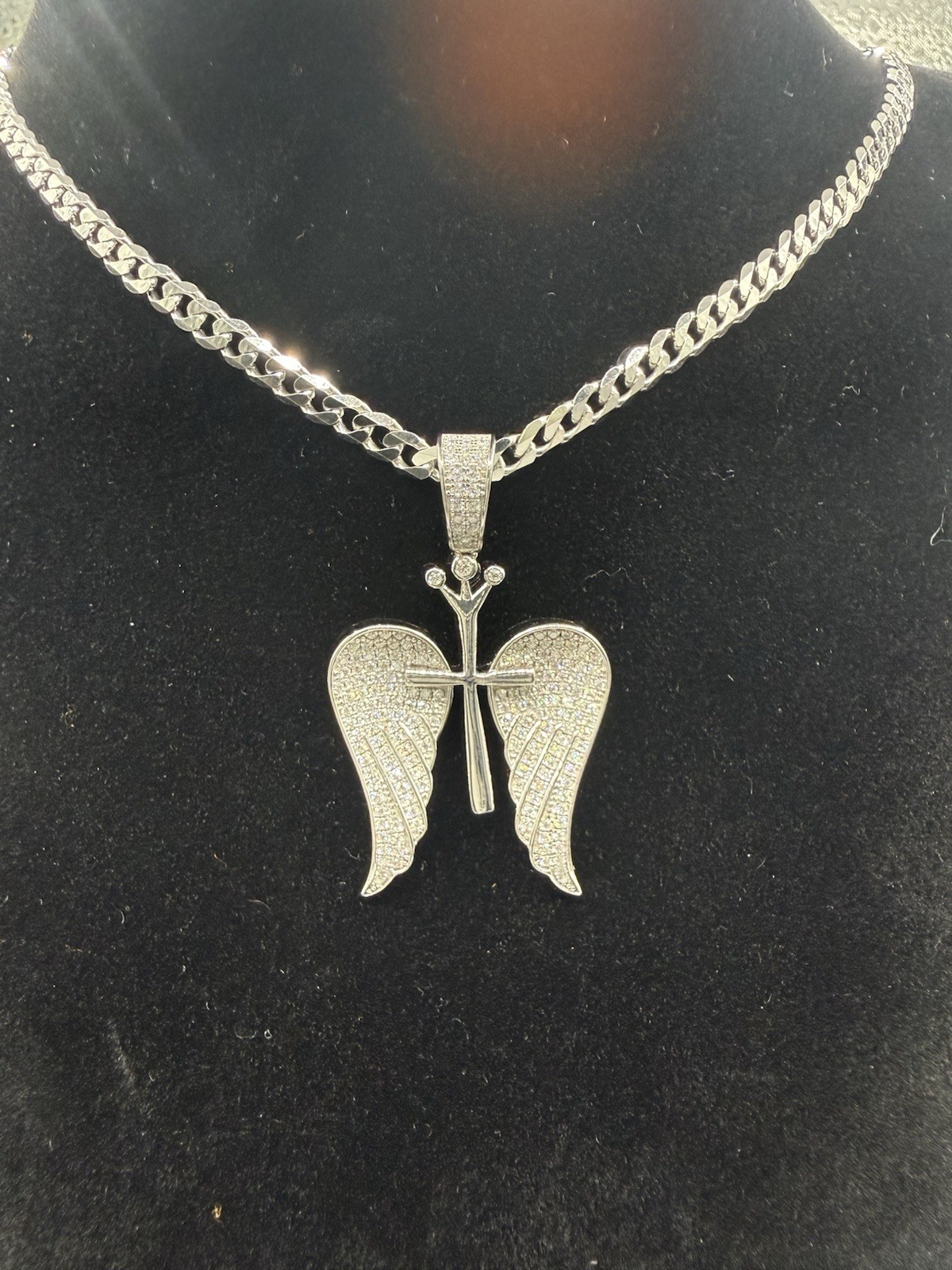20” 4mm Flat Cuban Rhodium 925 With Vvsd Moissanite 925 Angel Wing Pendant