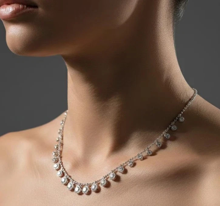 Lovely 25 Ct Certified White Diamond Necklace , Tariffs FREE & matching Studs.