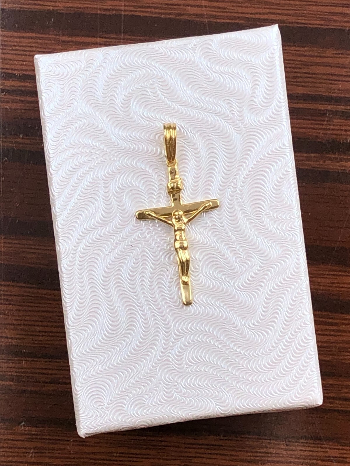 Mens Womens Small Jesus Crucifix Cross Pendant 925 Sterling Silver 24/32mm Gold