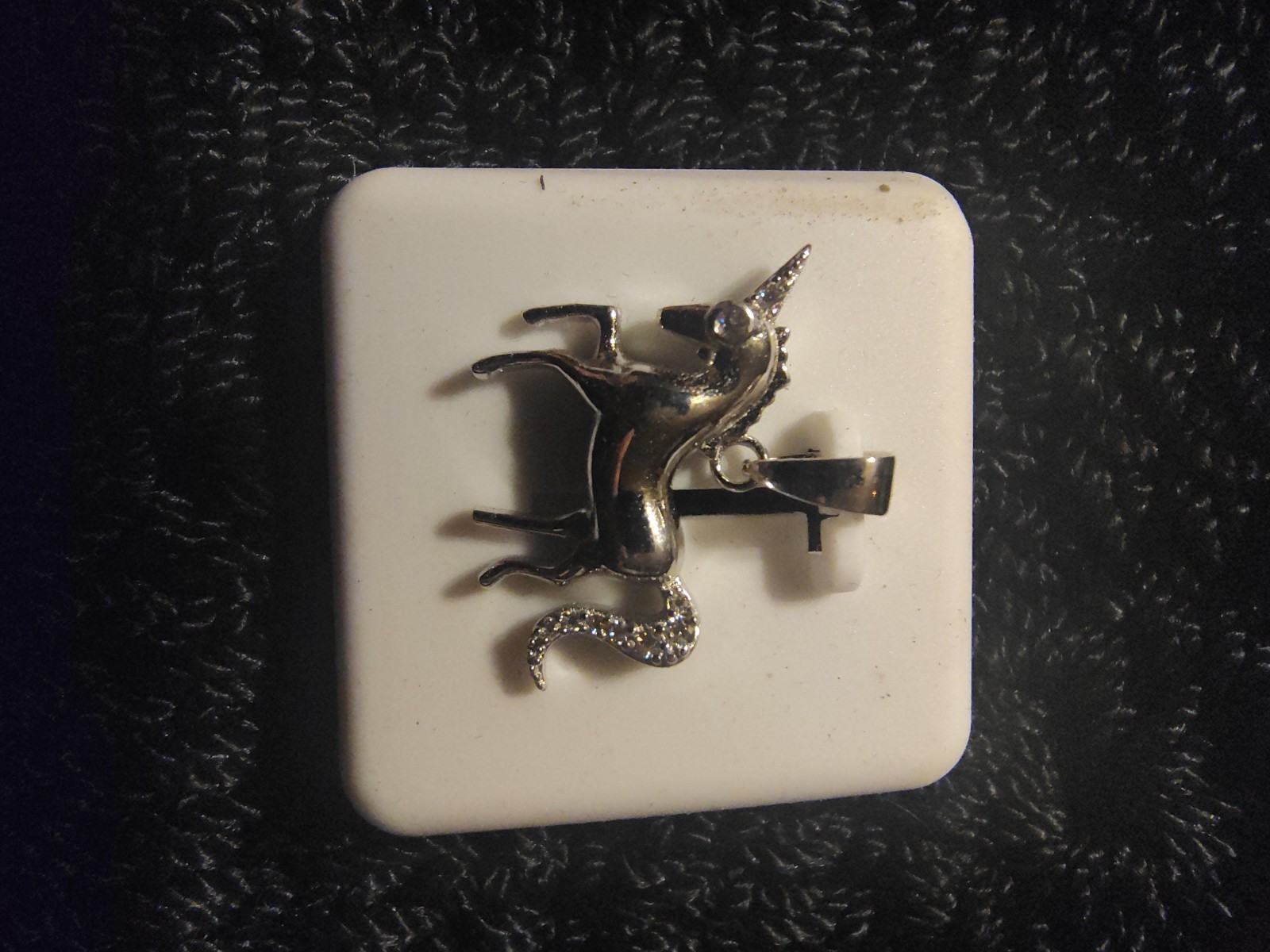 1 Ctw Round Cut Real Moissanite Unicorn Pendant Sterling Silver NWT $200