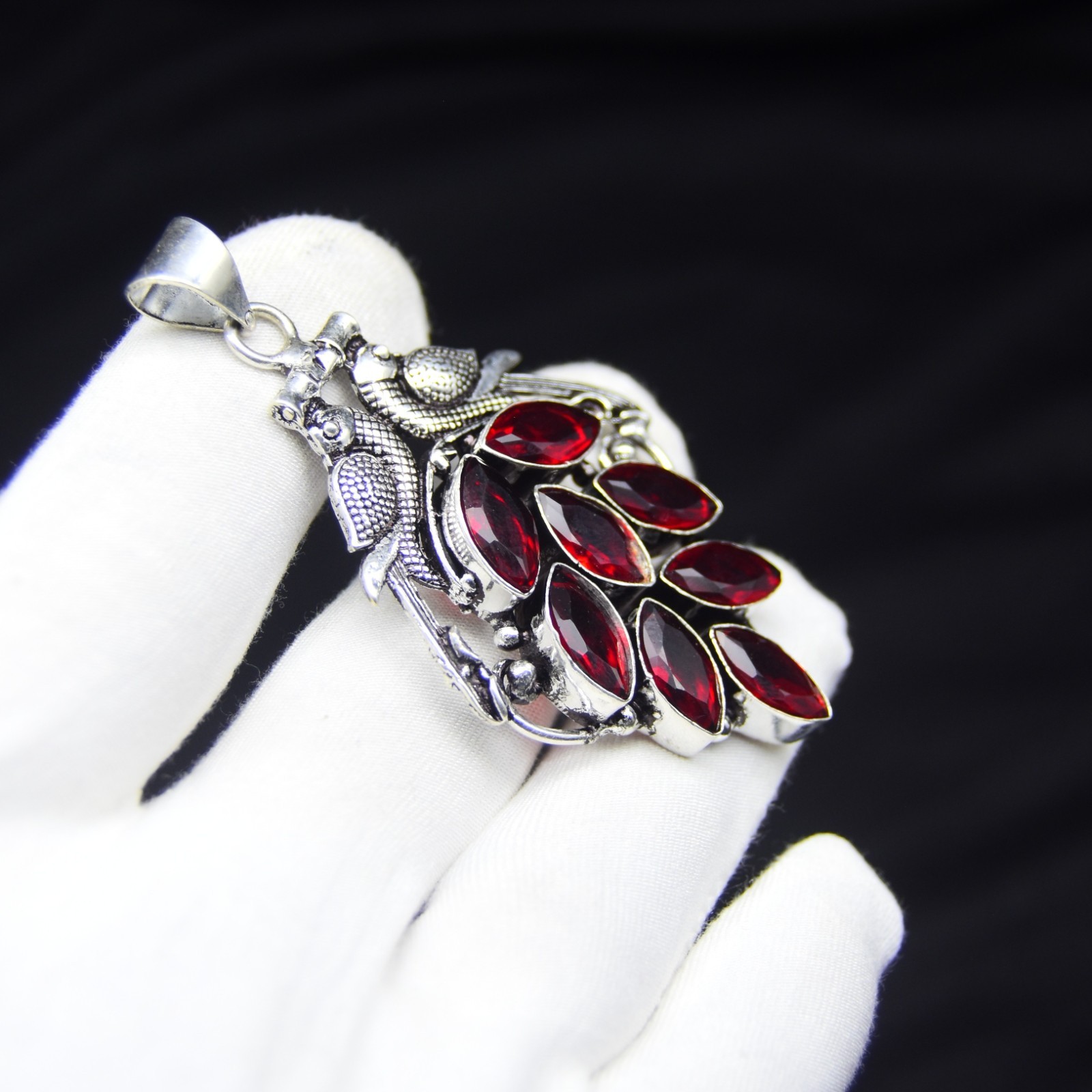 Mozambique Garnet Gemstone Leaf Pendant Handmade 925 Sterling Silver Jewelry