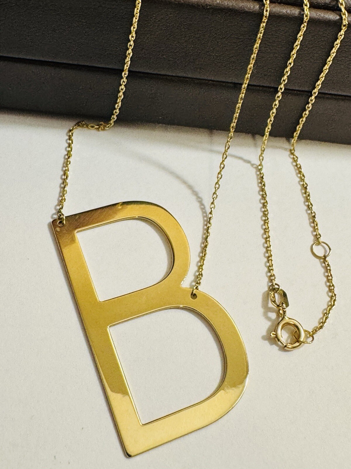 18K 750 Fine Gold Letter B initial Necklace 16.5/17.5” Long 1mm 4.8g WOMENS