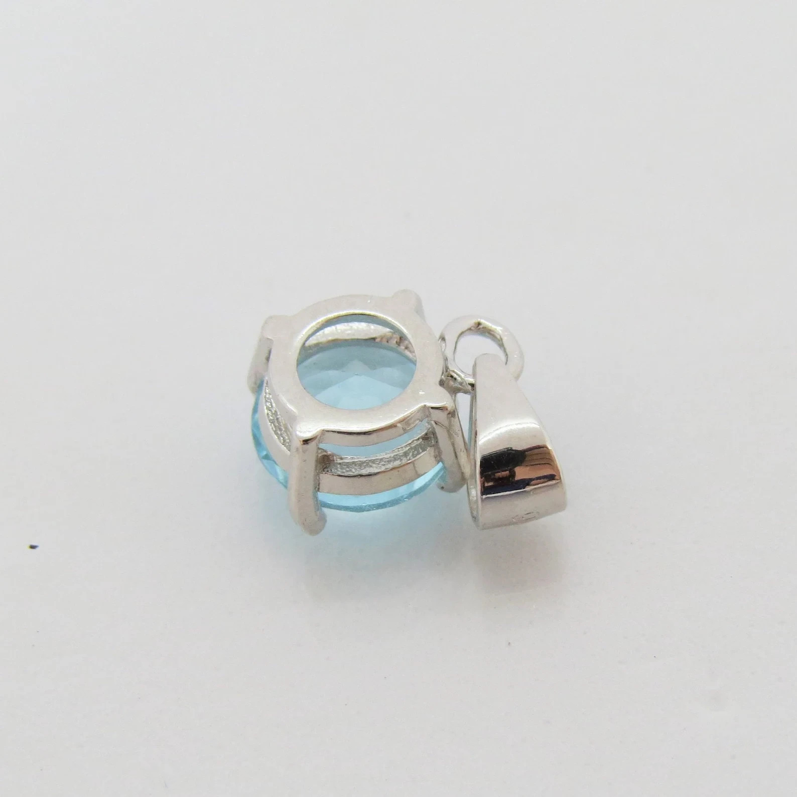 5.00 Ct Round Cut Natural Aquamarine Diamond 14K White Gold Anniversary Pendant