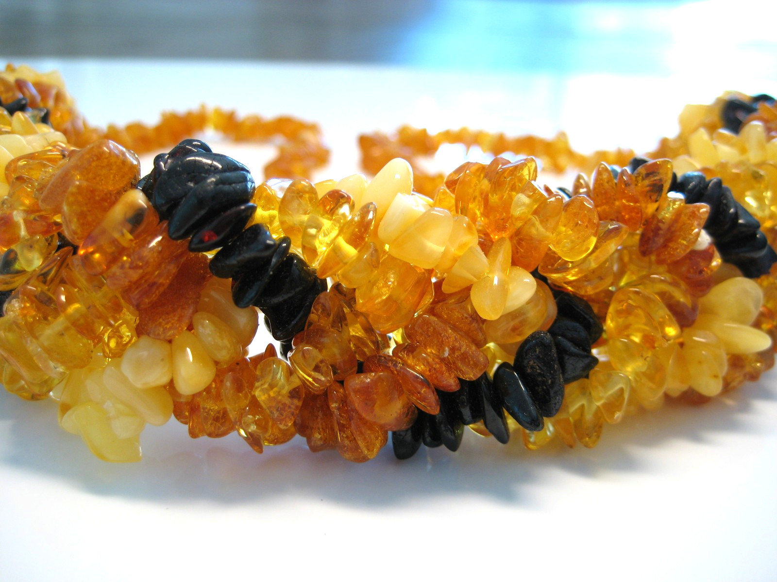 Genuine Massive Amber Beautiful Multiclor Baltic Amber Necklace 57 g. 20 in !!!