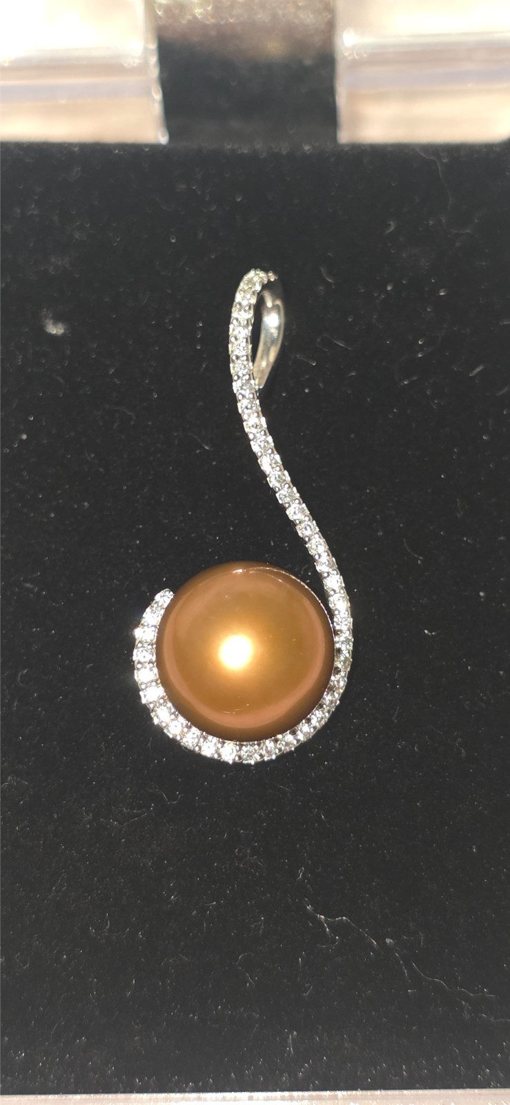 south sea golden pearl necklace 14k white gold with diamonds