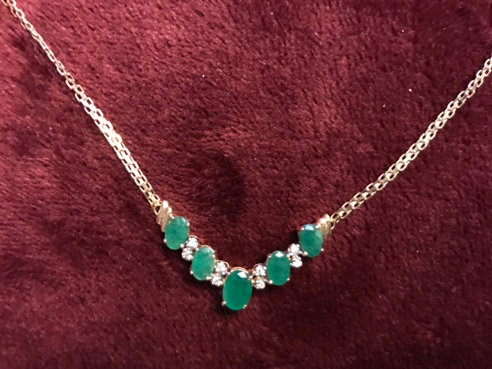 14K YELLOW GOLD GREEN GEMSTONE NECKLACE 18 INCHES 6.1 GRAMS