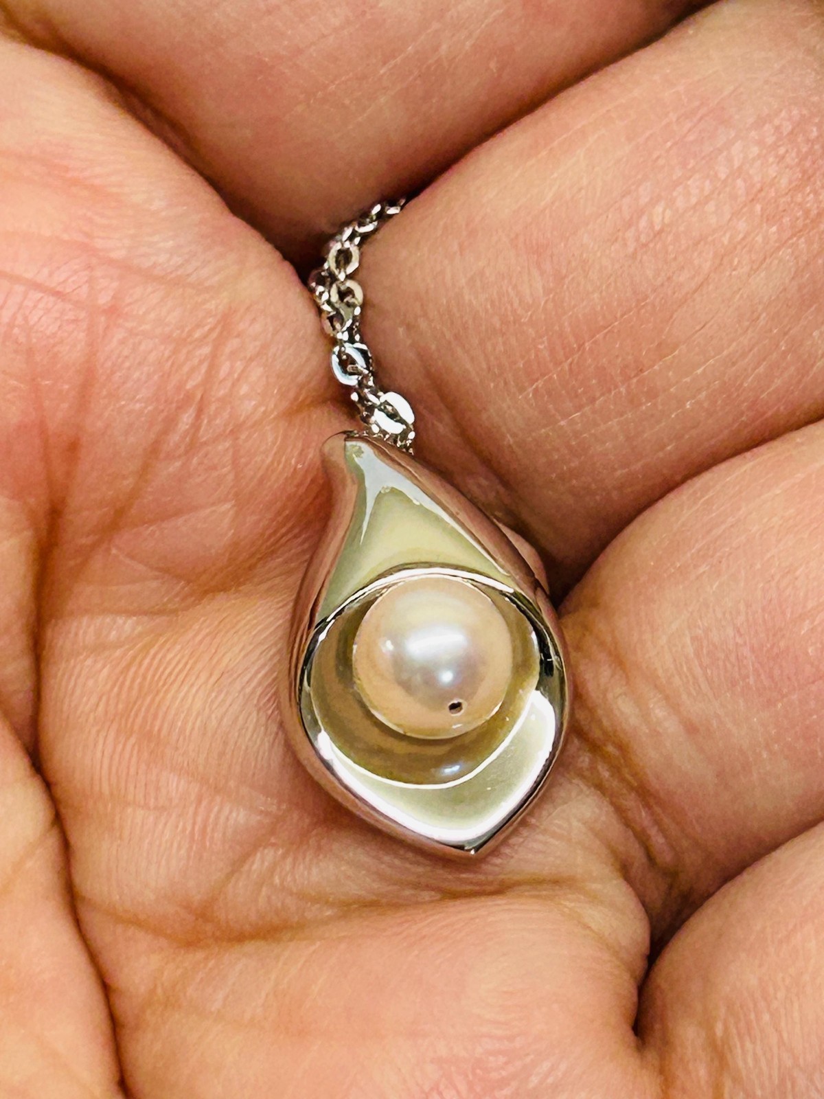 Tasaki Akoya Pearl Necklace Sterling Silver Teardrop Pendant in Original Box