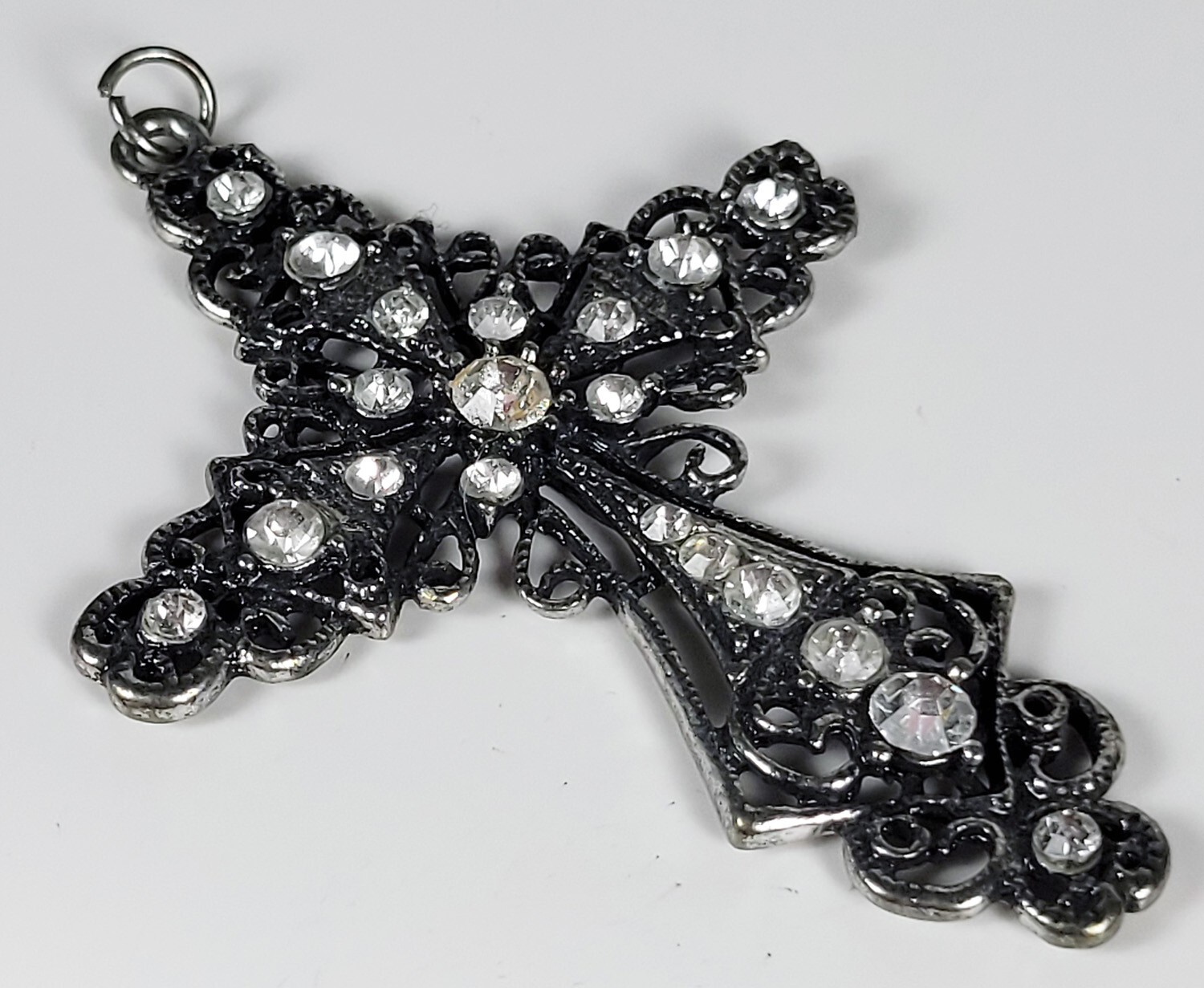 Vintage Cross Pendant with 20 Clear Faceted Crystals – 3 inches – Very Good